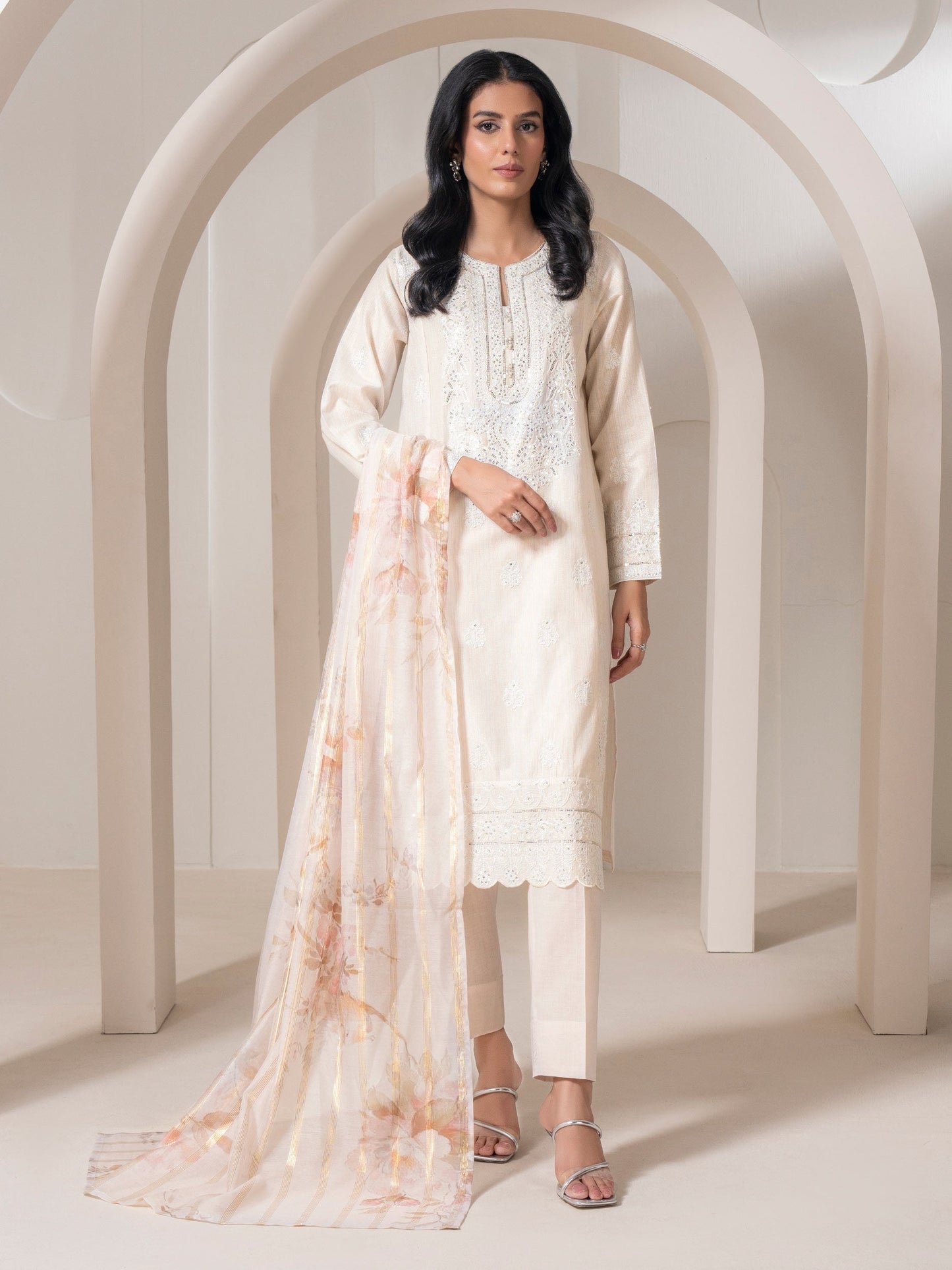3 Piece Lawn Suit-Embroidered (Pret)