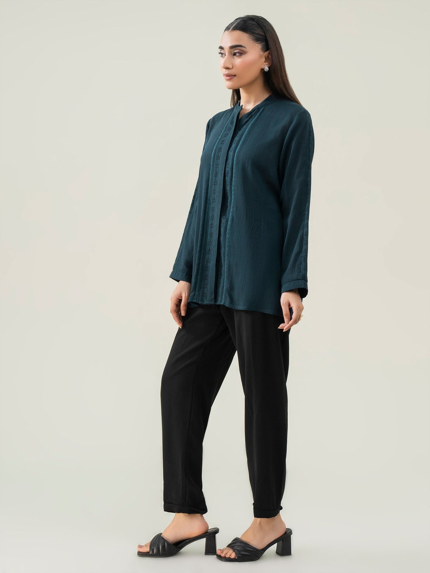 Embroidered Grip Top