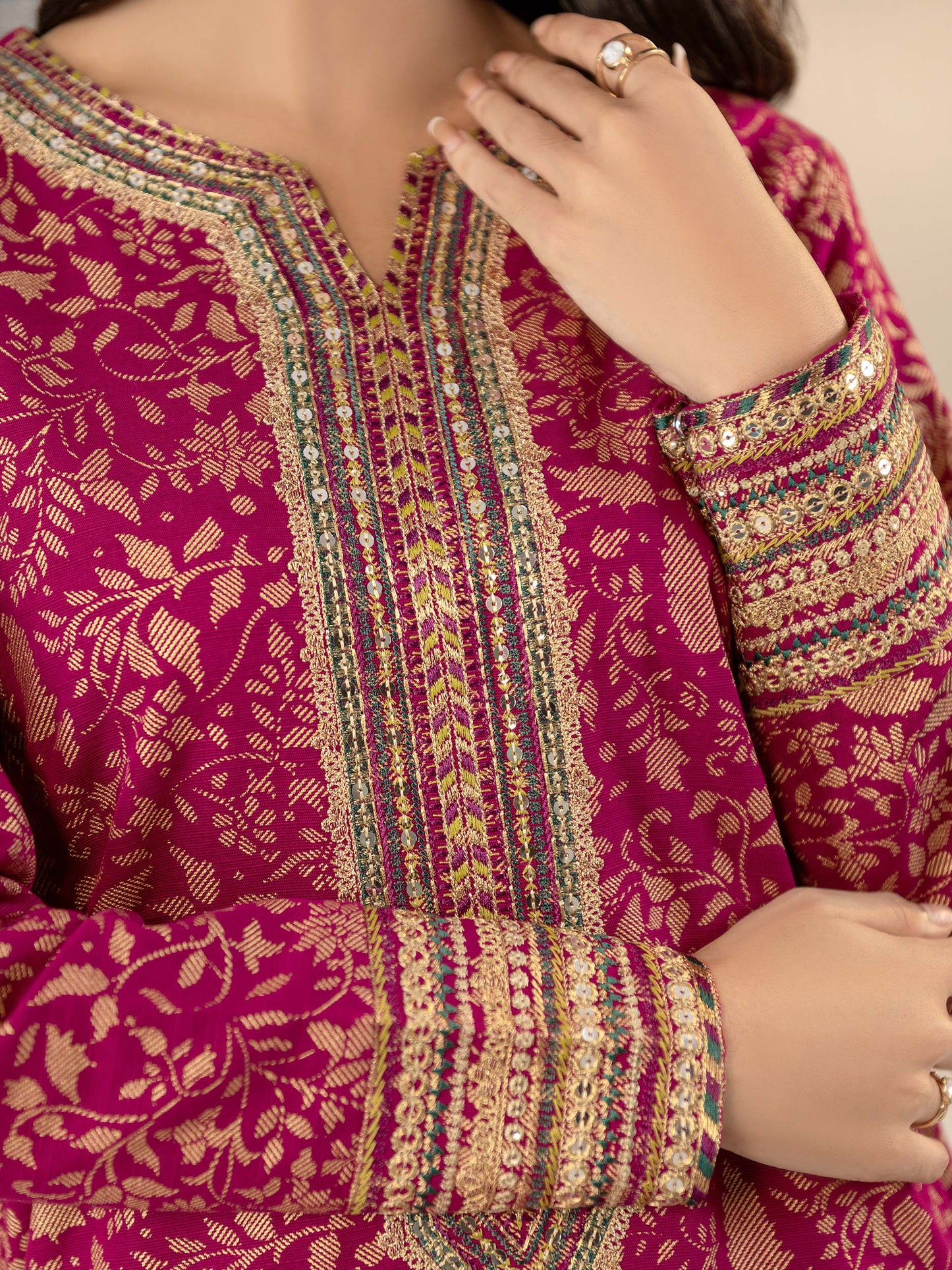 2 Piece Khaddar Suit-Embroidered(Unstitched)