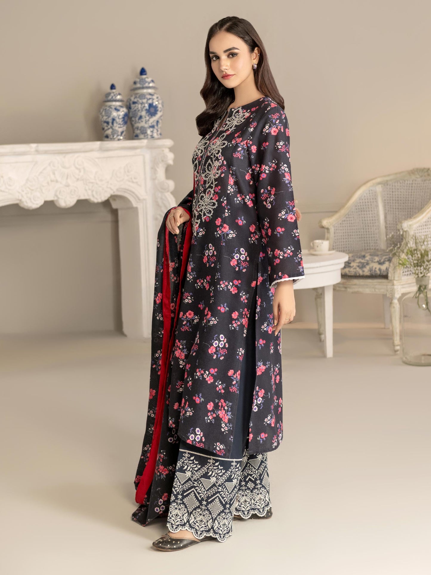 3 Piece Khaddar Suit-Embroidered(Unstitched)