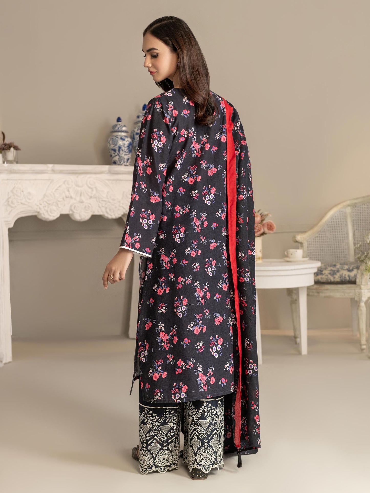 3 Piece Khaddar Suit-Embroidered(Unstitched)