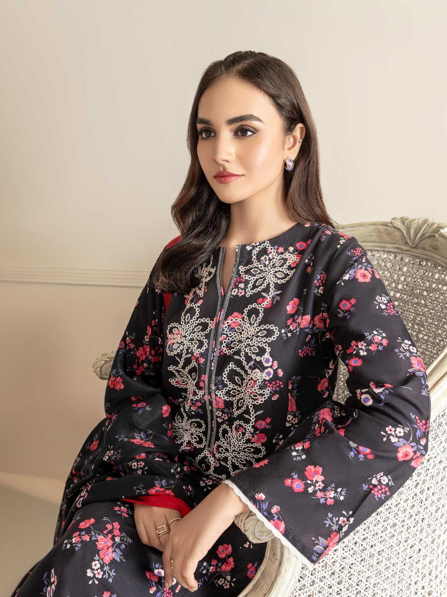 3 Piece Khaddar Suit-Embroidered(Unstitched)
