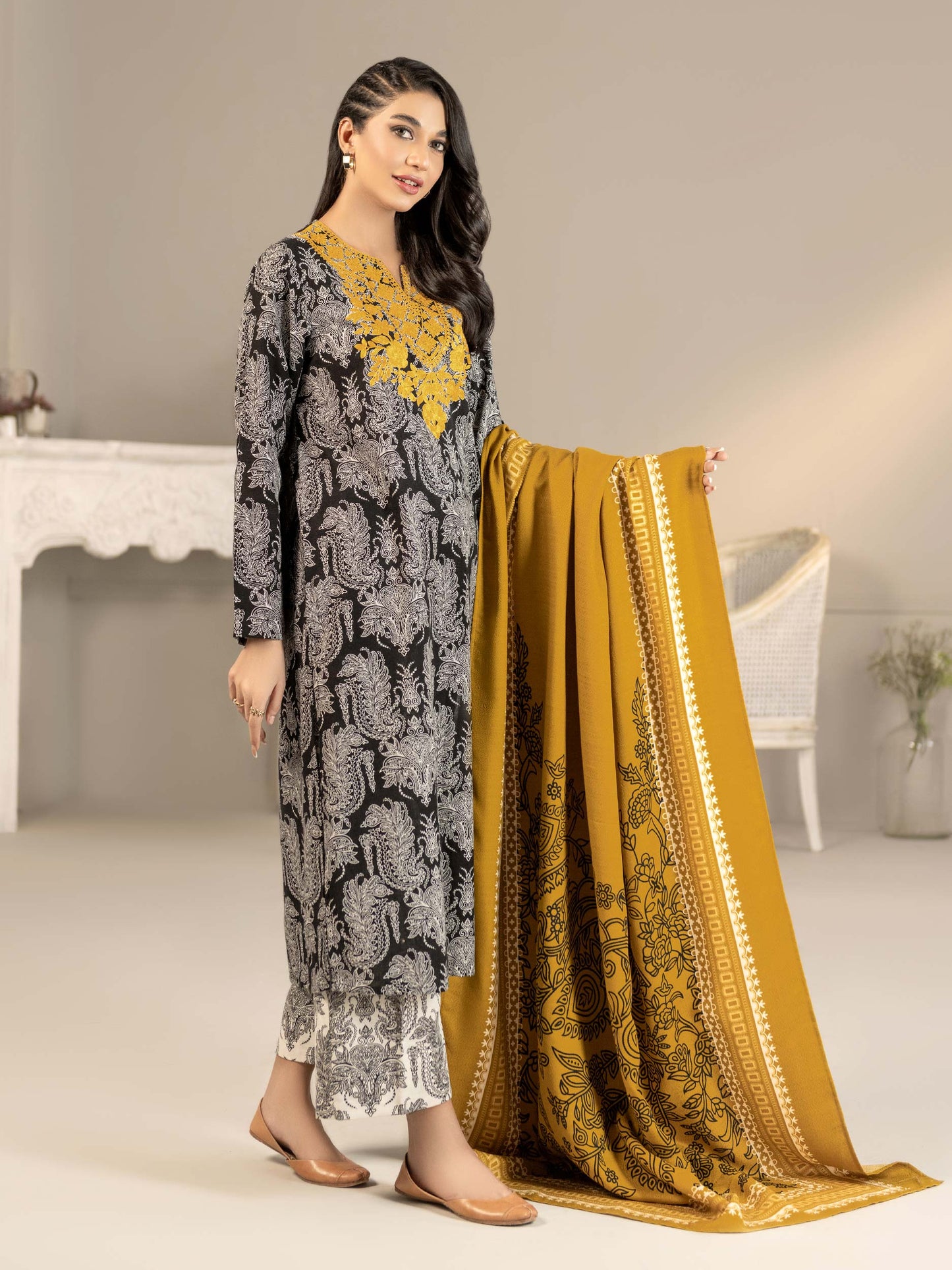 3 Piece Khaddar Suit-Embroidered(Unstitched)