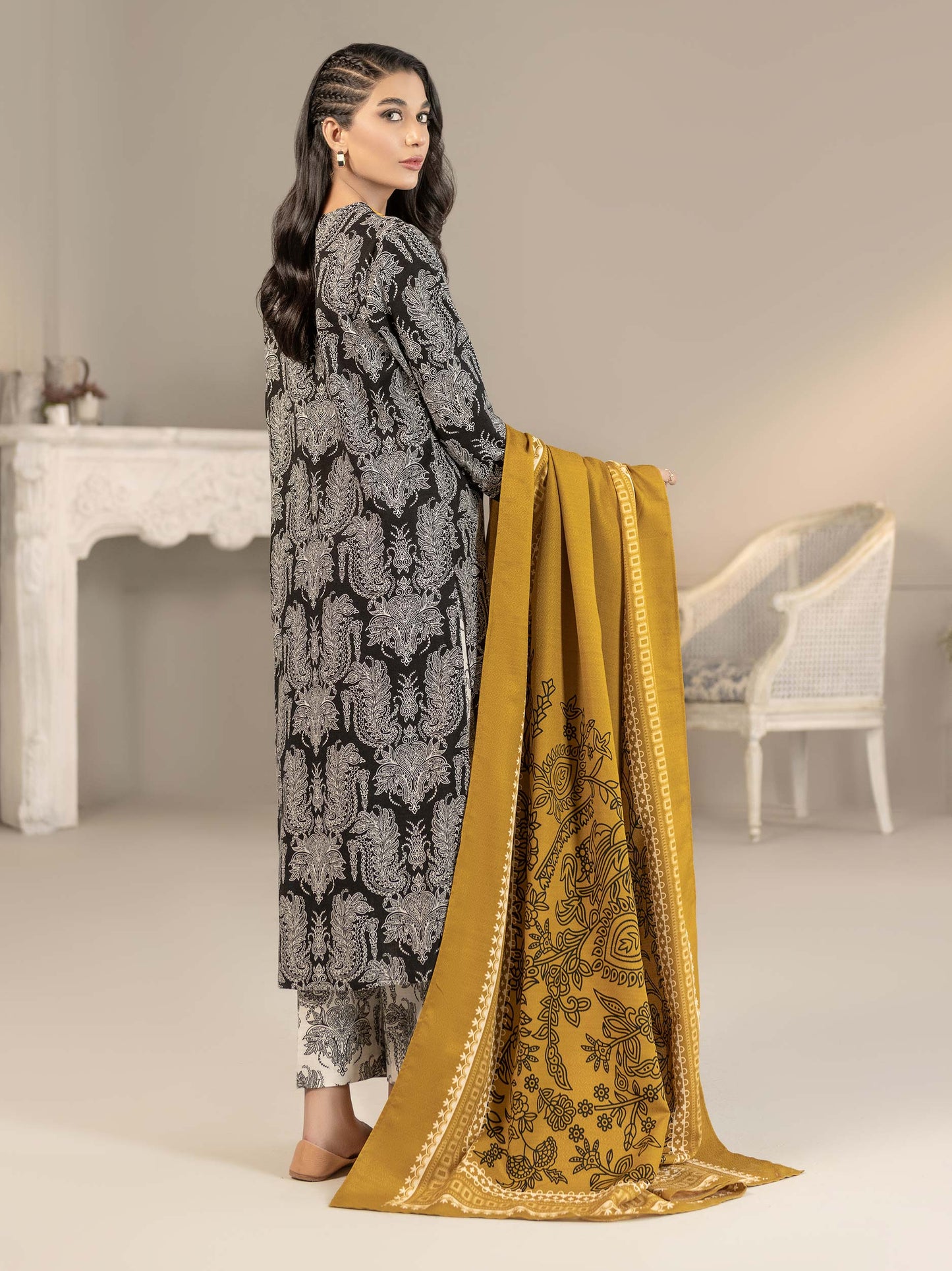 3 Piece Khaddar Suit-Embroidered(Unstitched)