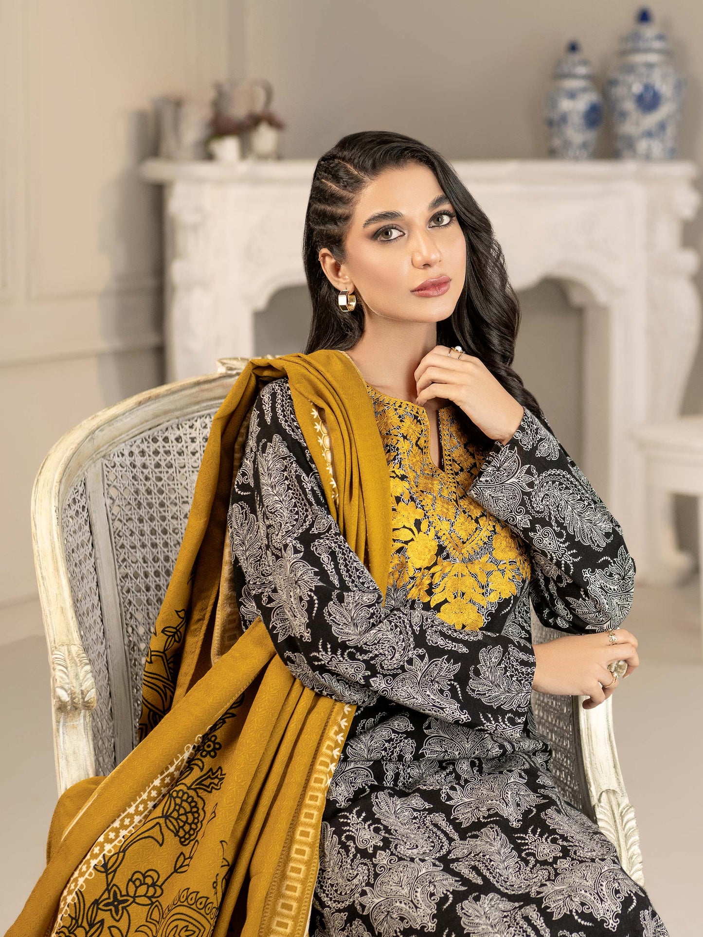 3 Piece Khaddar Suit-Embroidered(Unstitched)
