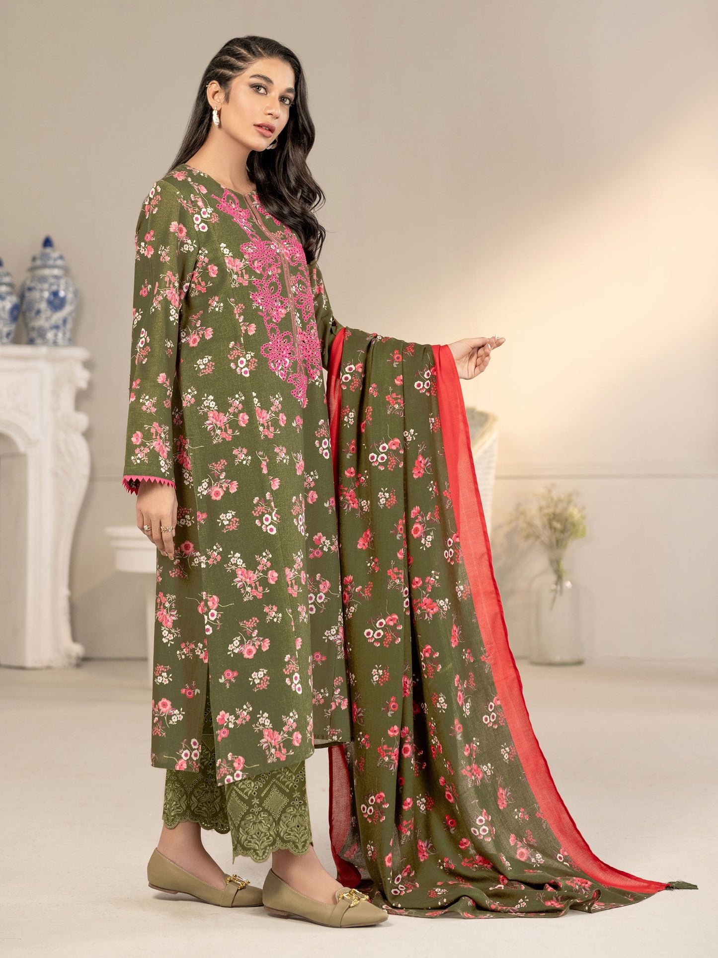 3 Piece Khaddar Suit-Embroidered(Unstitched)