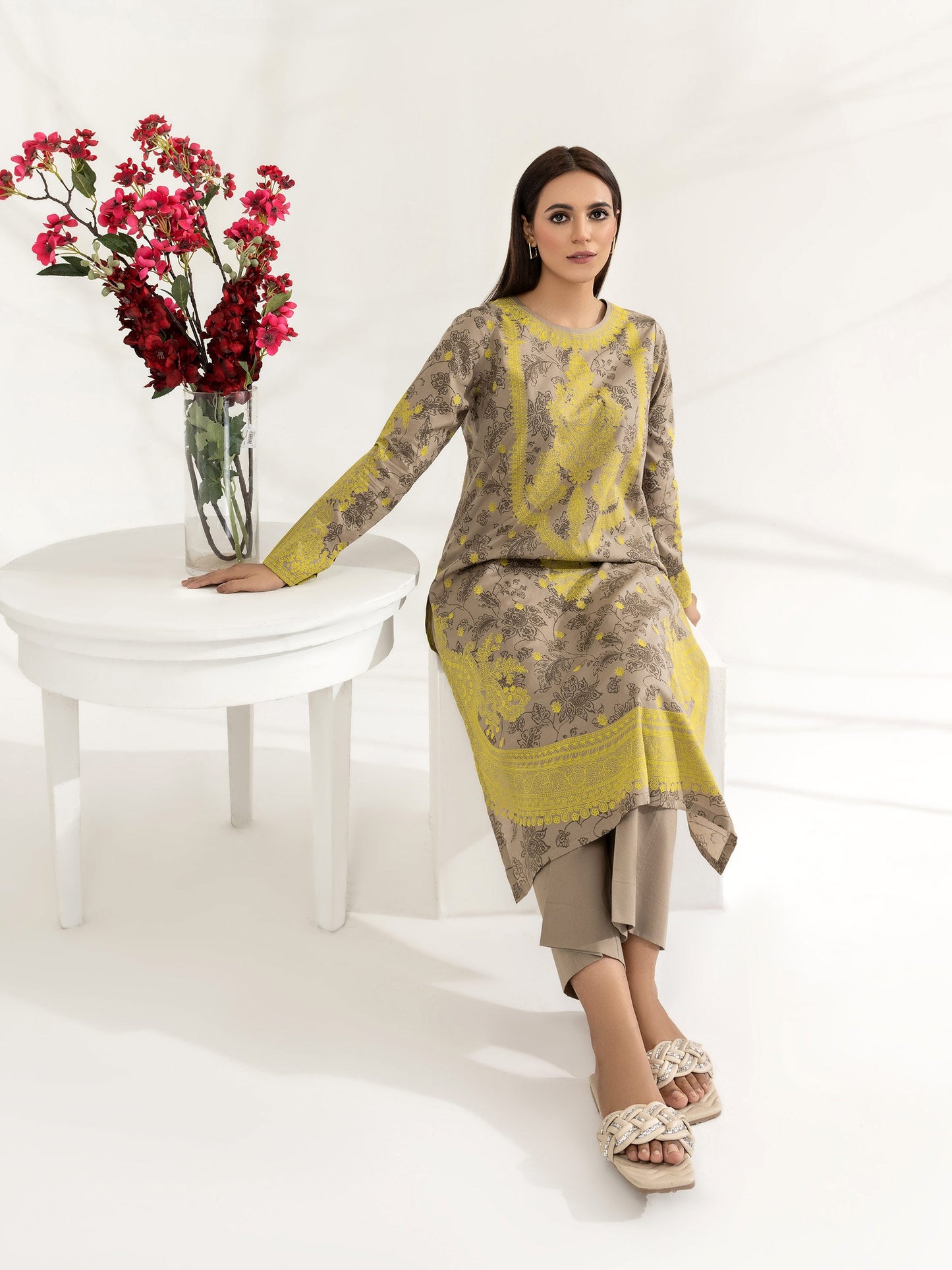 2 Piece Lawn Suit-Pasted (Unstitched)