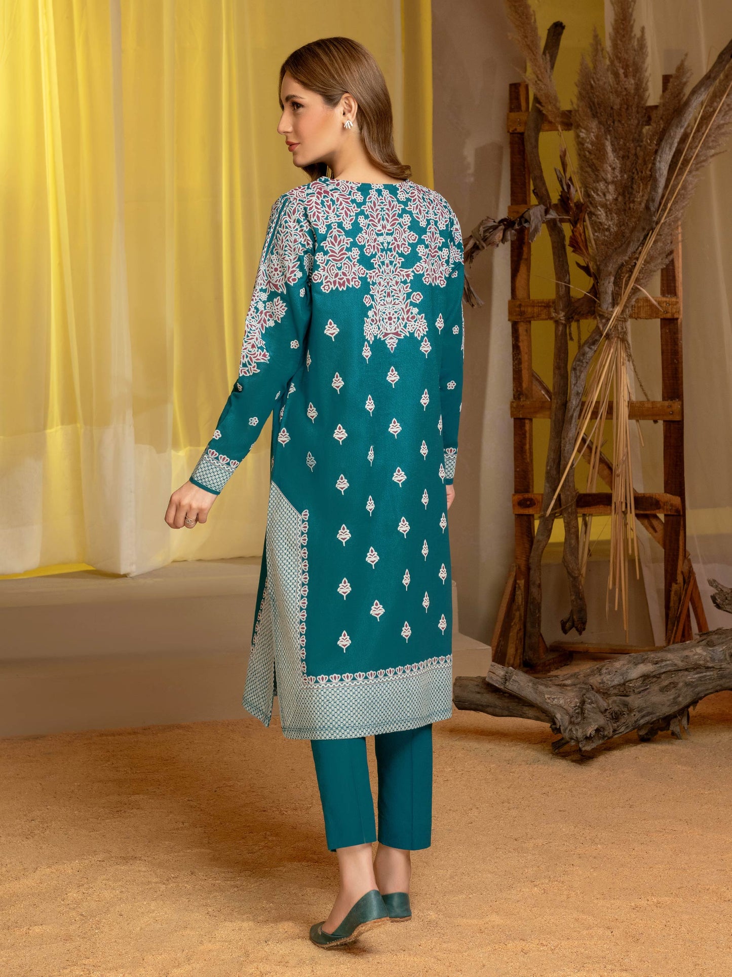 2 Piece Khaddar Suit-Printed(Unstitched)