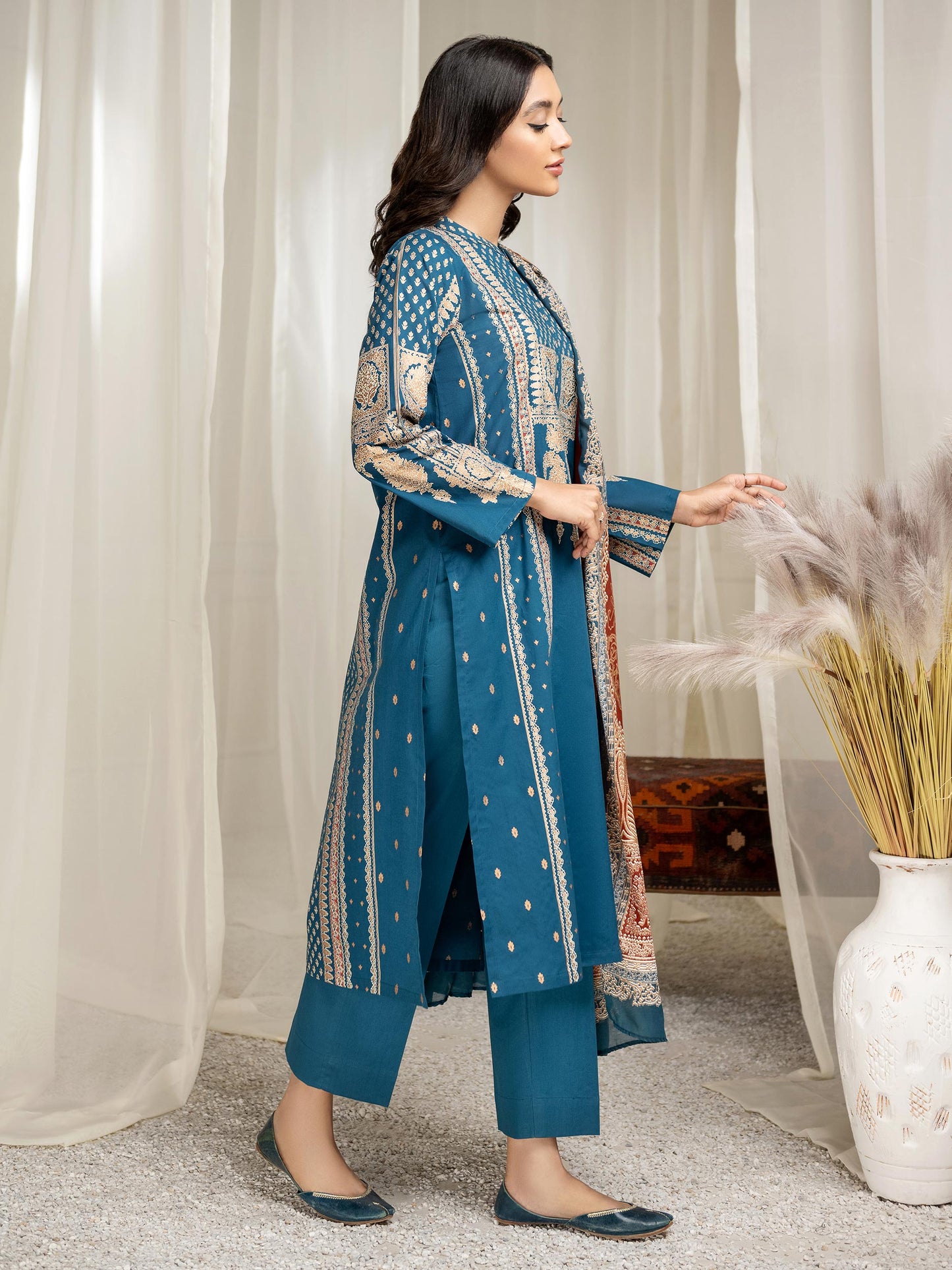 3 Piece Lawn Suit-Pasted (Unstitched)