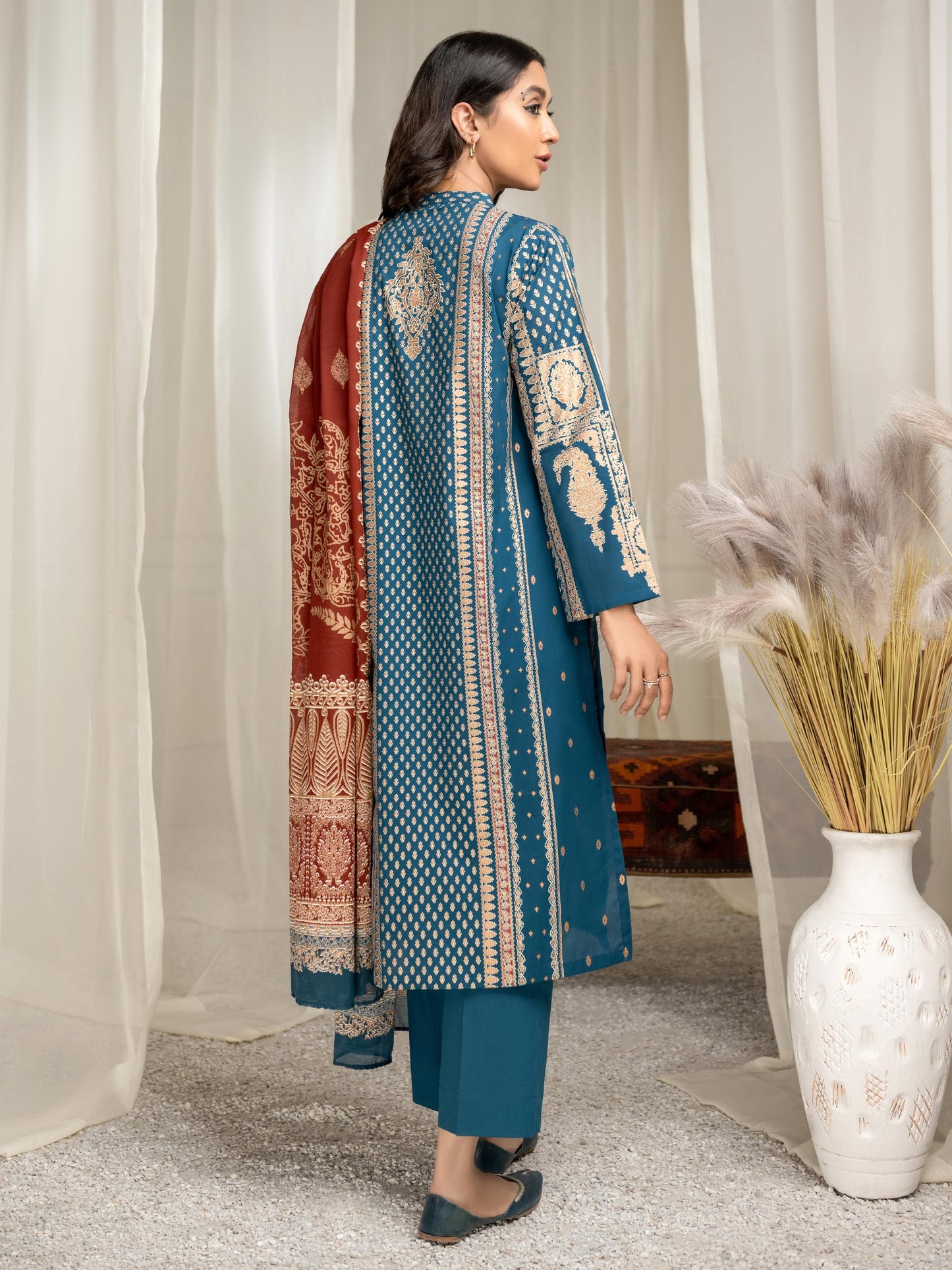 3 Piece Lawn Suit-Pasted (Unstitched)