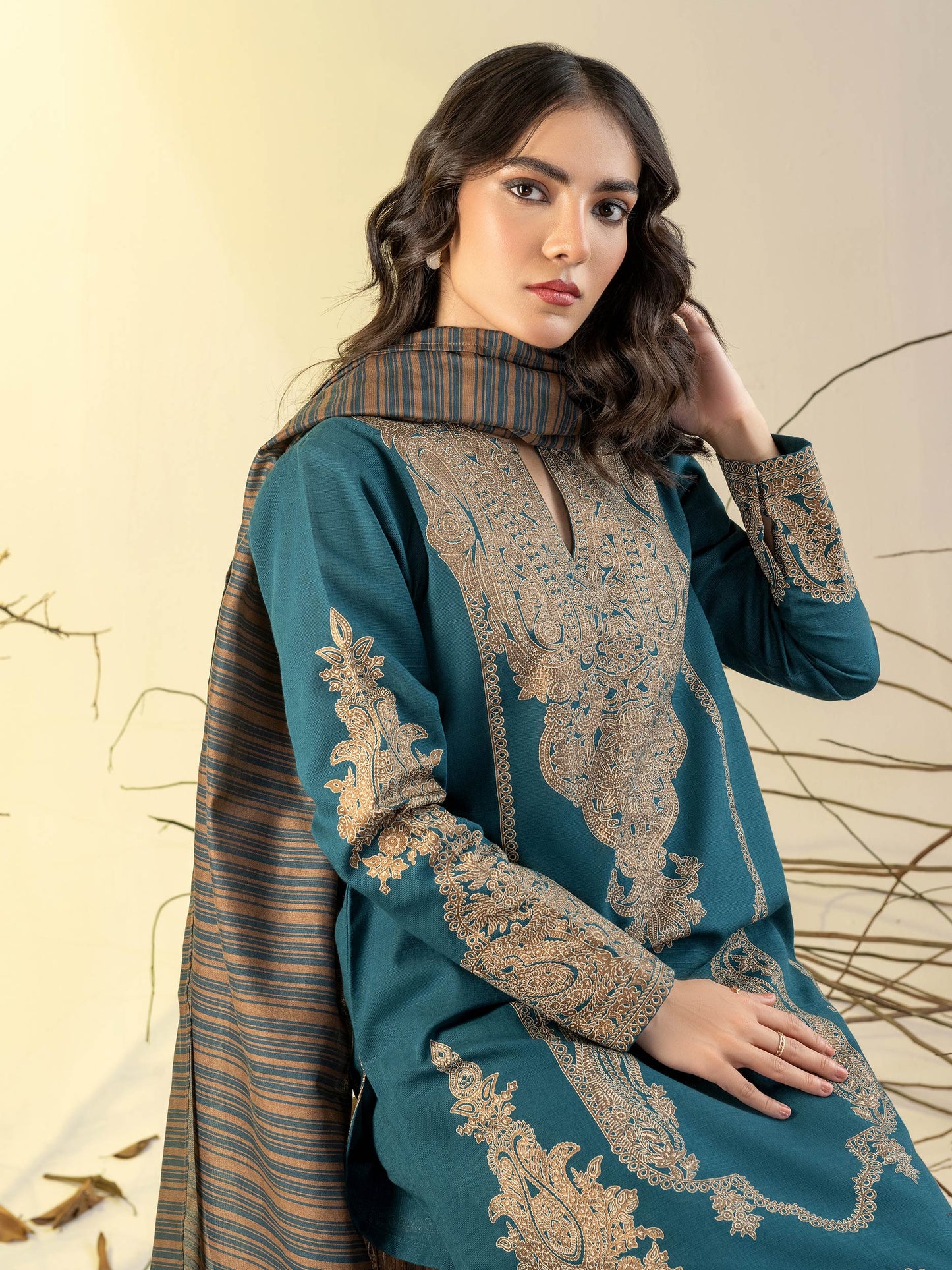 3 Piece Slub Khaddar Suit-Paste Print(Unstitched)