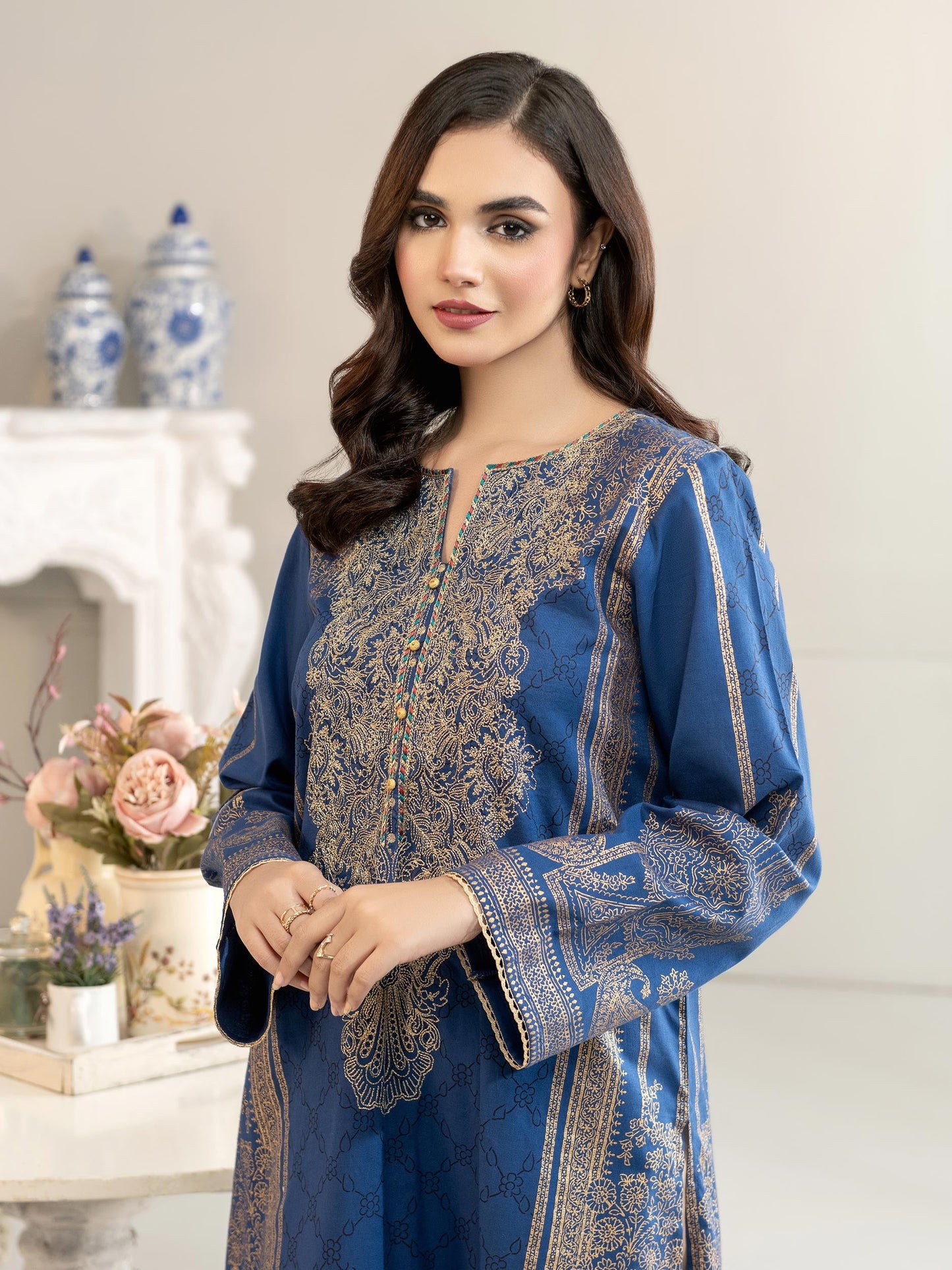 Khaddar Shirt-Embroidered(Unstitched)