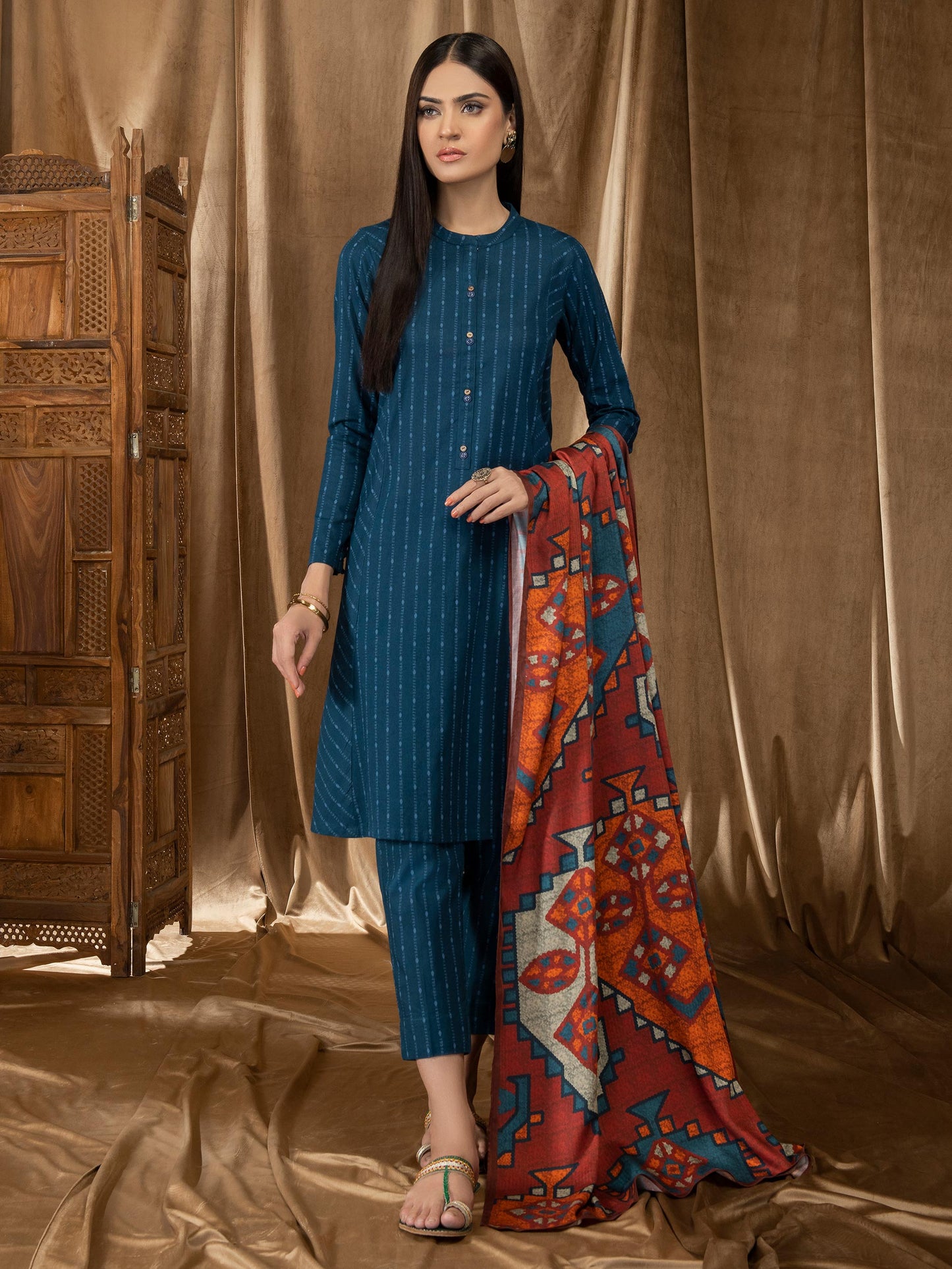 3 Piece Khaddar Suit-Printed (Unstitched)