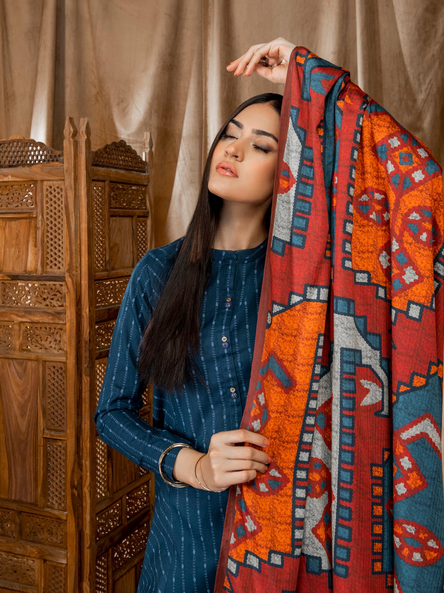 3 Piece Khaddar Suit-Printed (Unstitched)