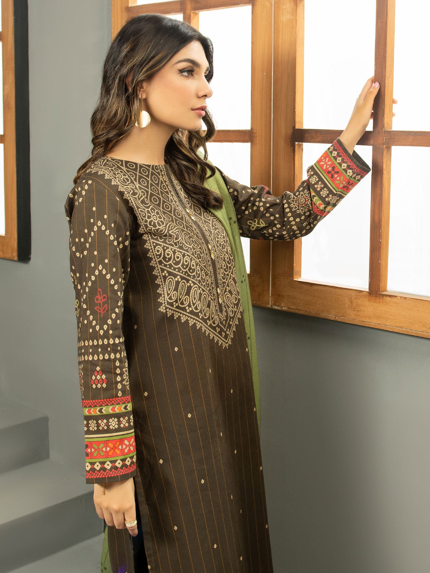 3 Piece Khaddar Suit-Printed (Unstitched)