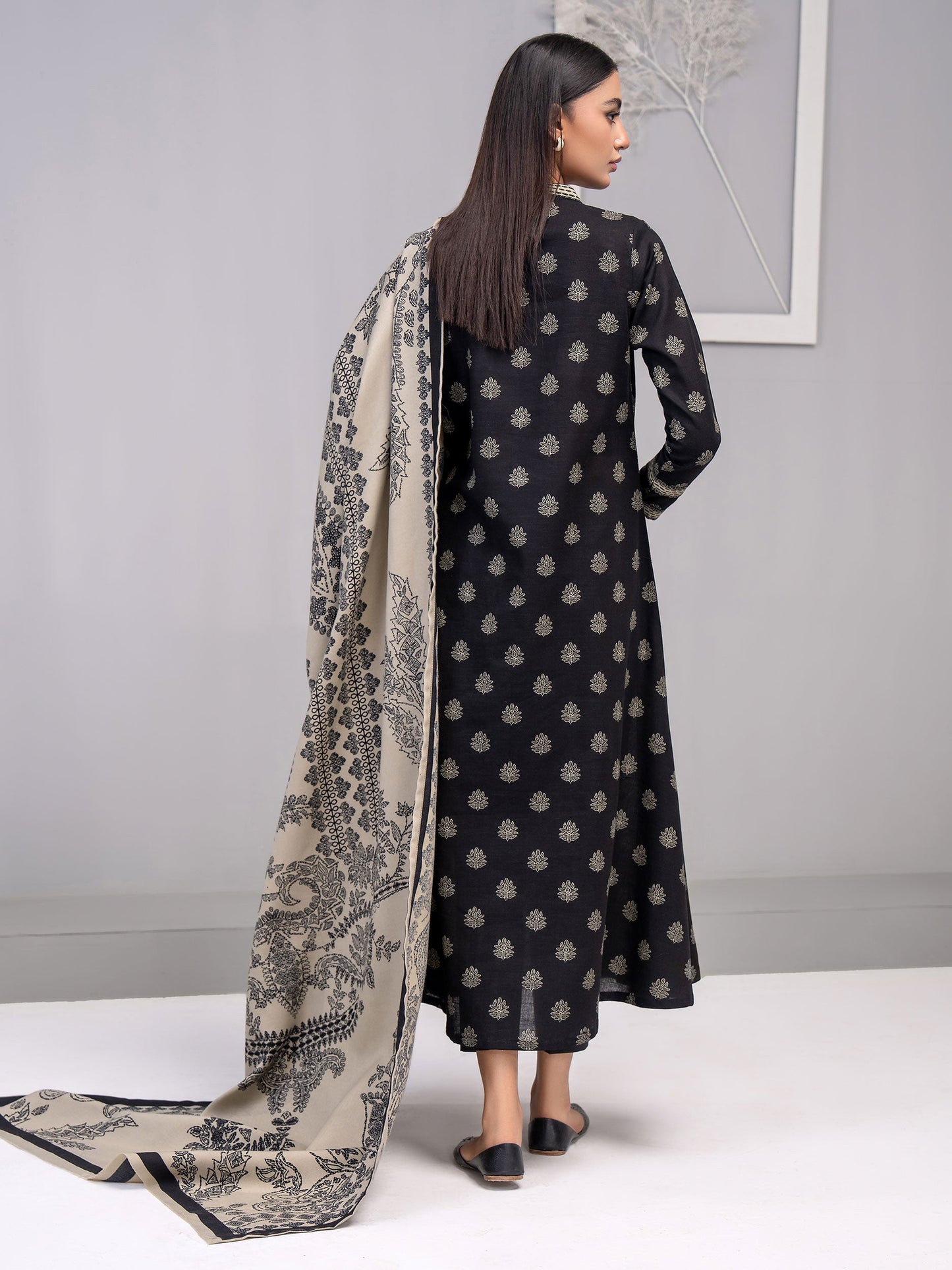 3 Piece Khaddar Suit-Printed (Unstitched)