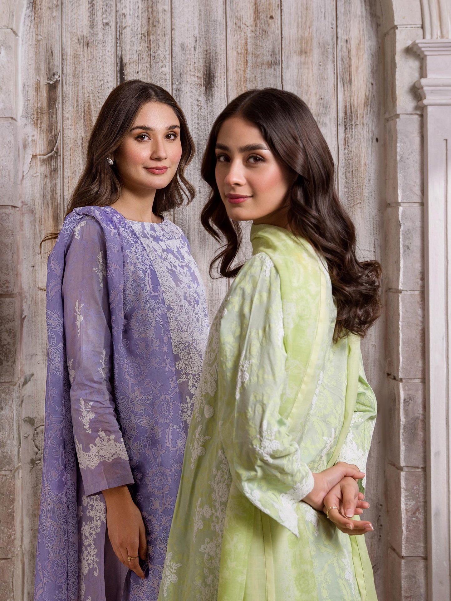 3 Piece Lawn Suit-Emboss Print (Unstitched)