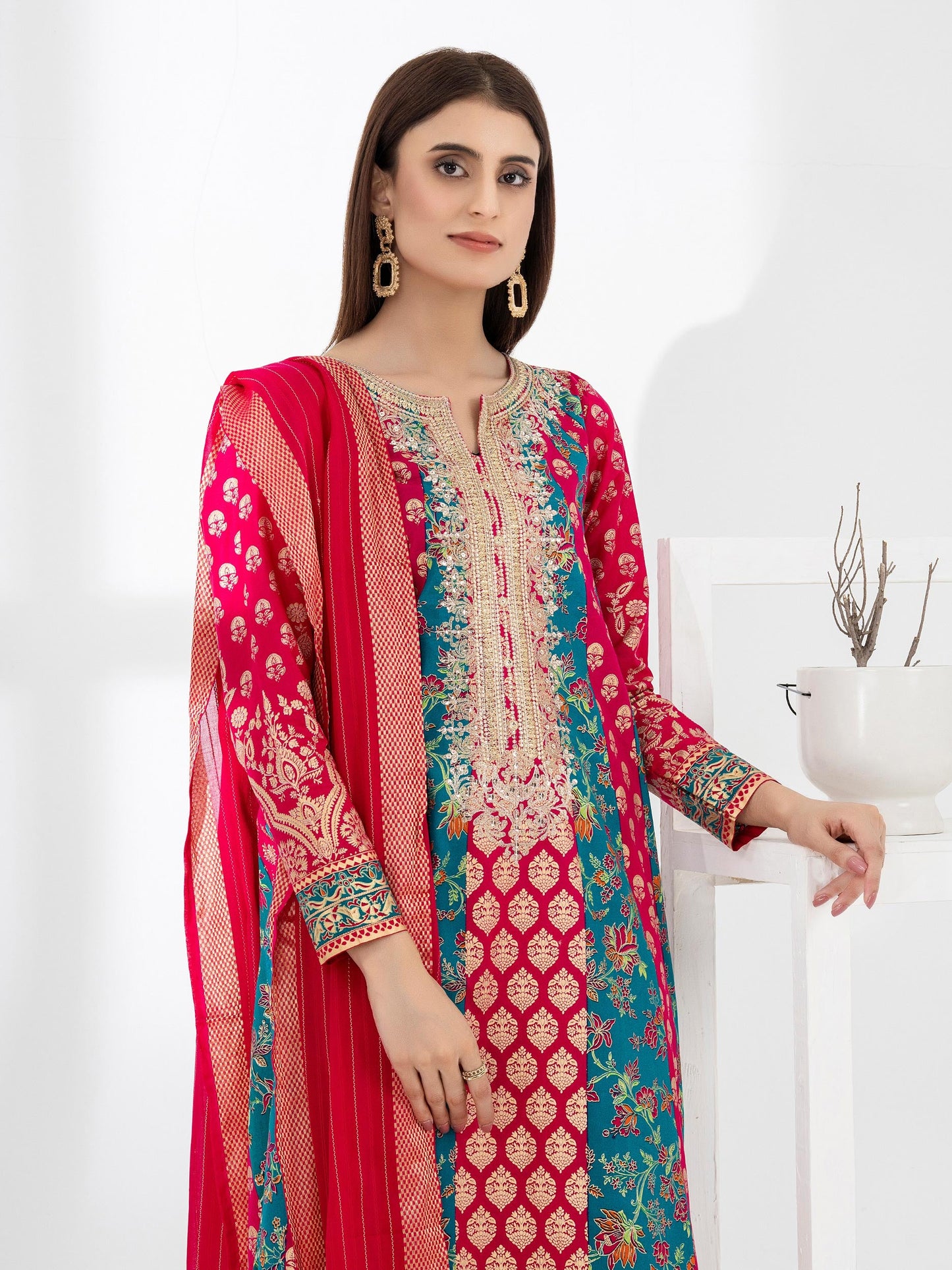 2 Piece Lawn Suit-Embroidered (Pret)