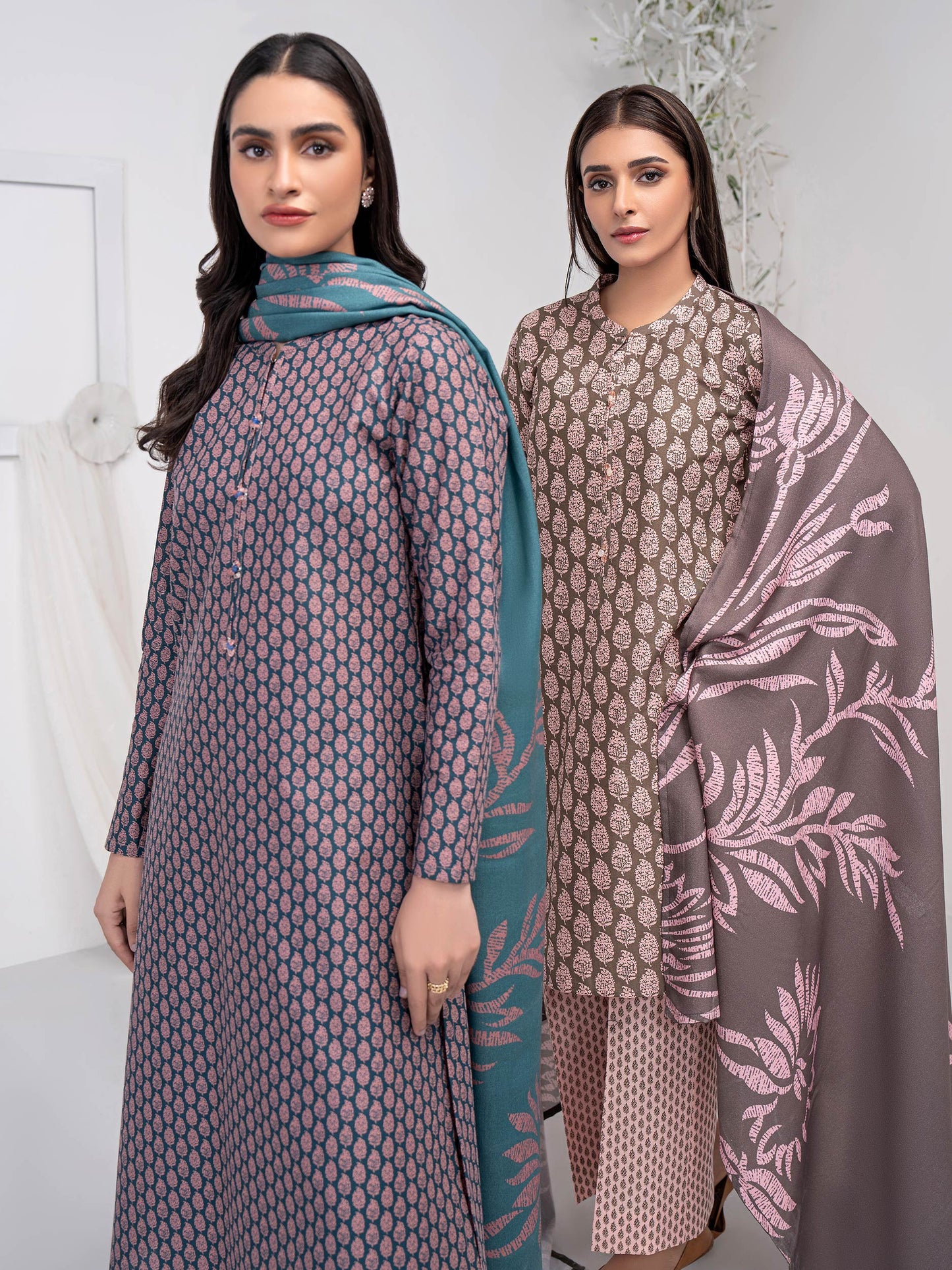 3 Piece Khaddar Suit-Printed (Unstitched)