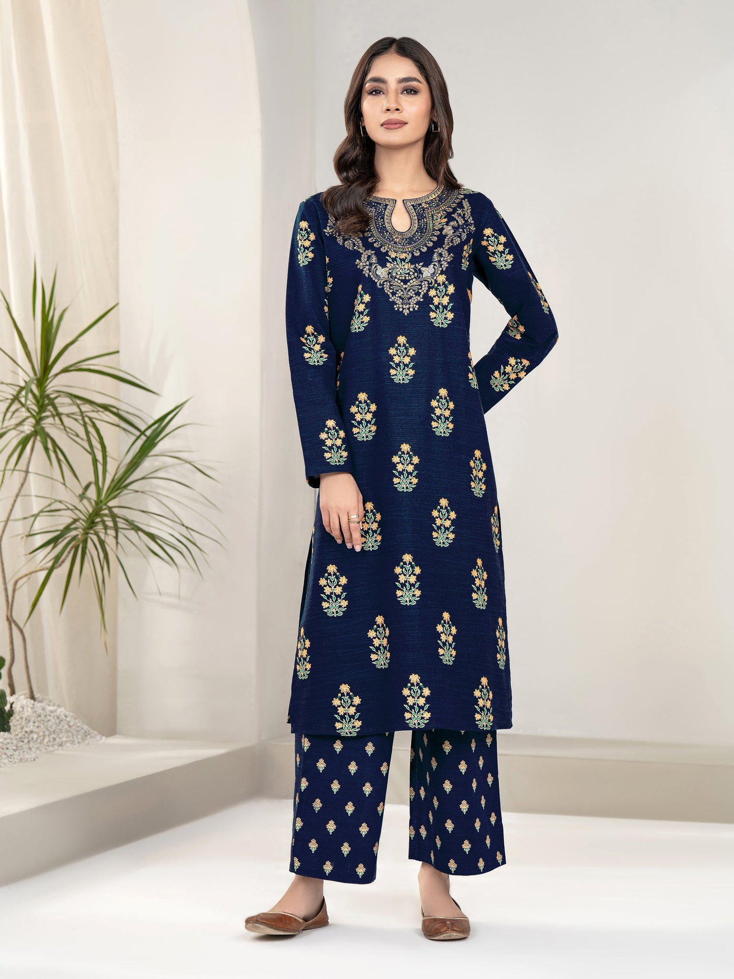2 Piece Khaddar Suit-Embroidered(Unstitched)