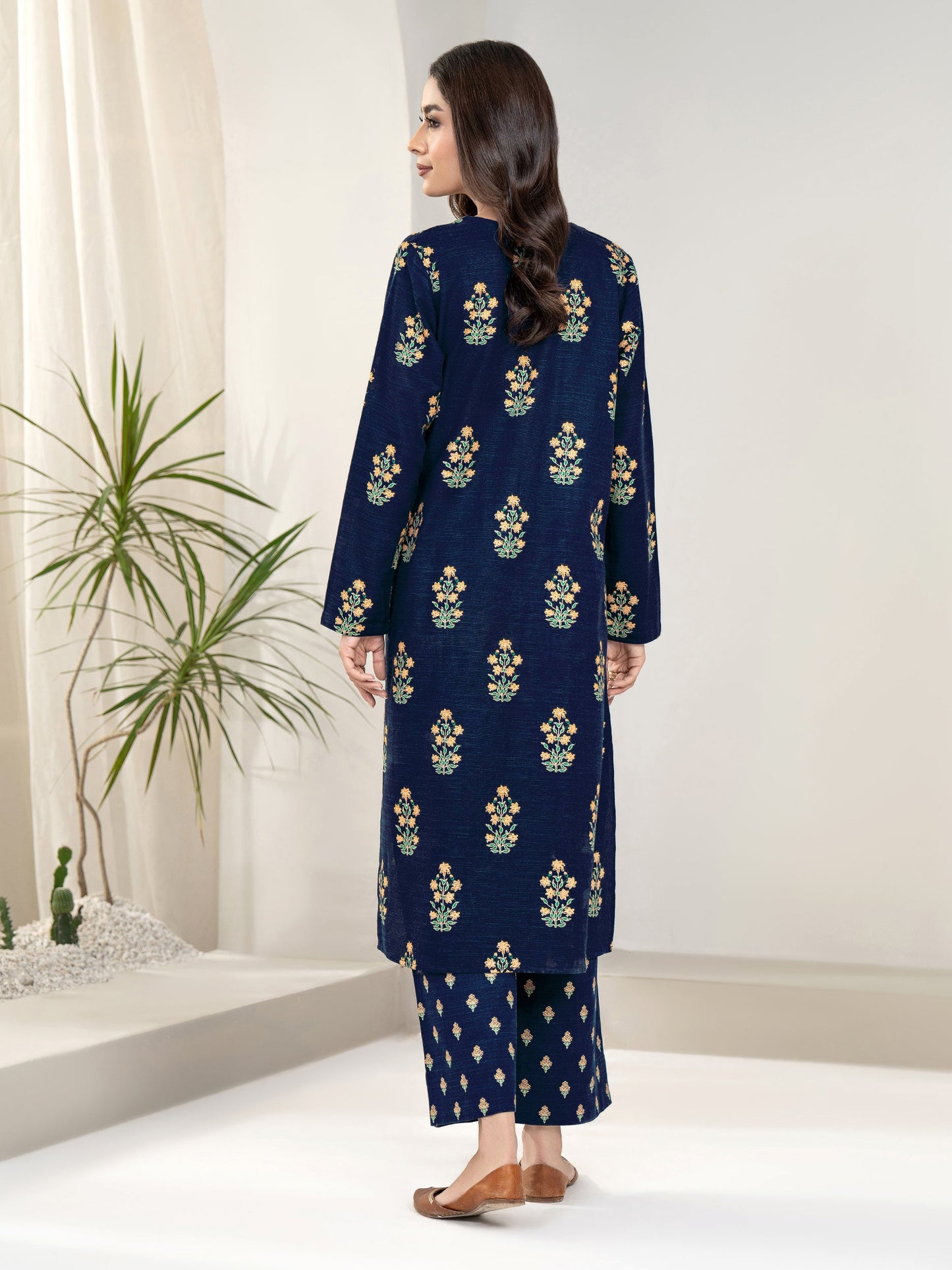 2 Piece Khaddar Suit-Embroidered(Unstitched)