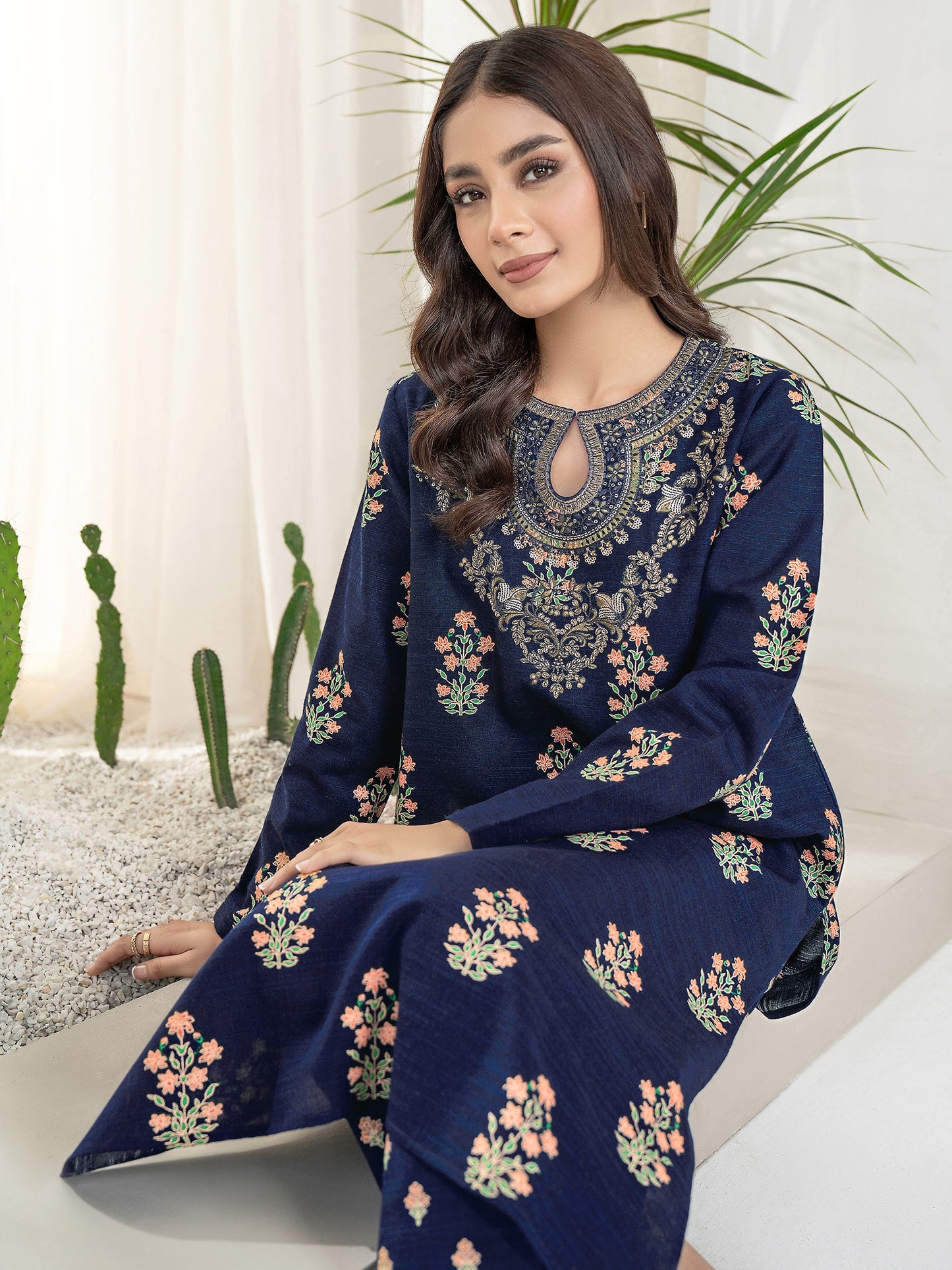 2 Piece Khaddar Suit-Embroidered(Unstitched)
