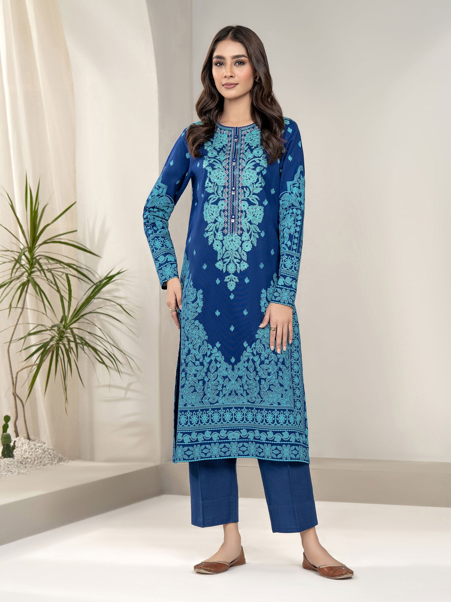 2 Piece Khaddar Suit-Embroidered(Unstitched)