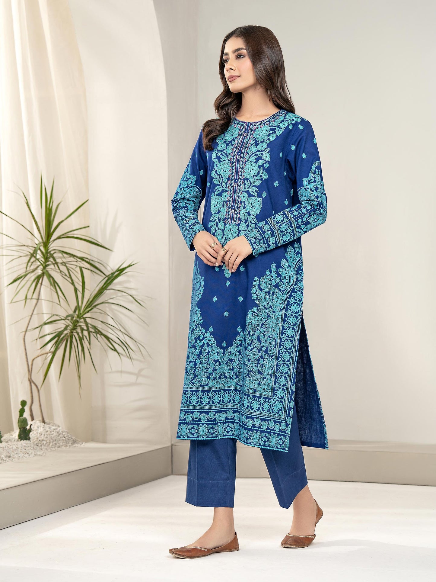 2 Piece Khaddar Suit-Embroidered(Unstitched)
