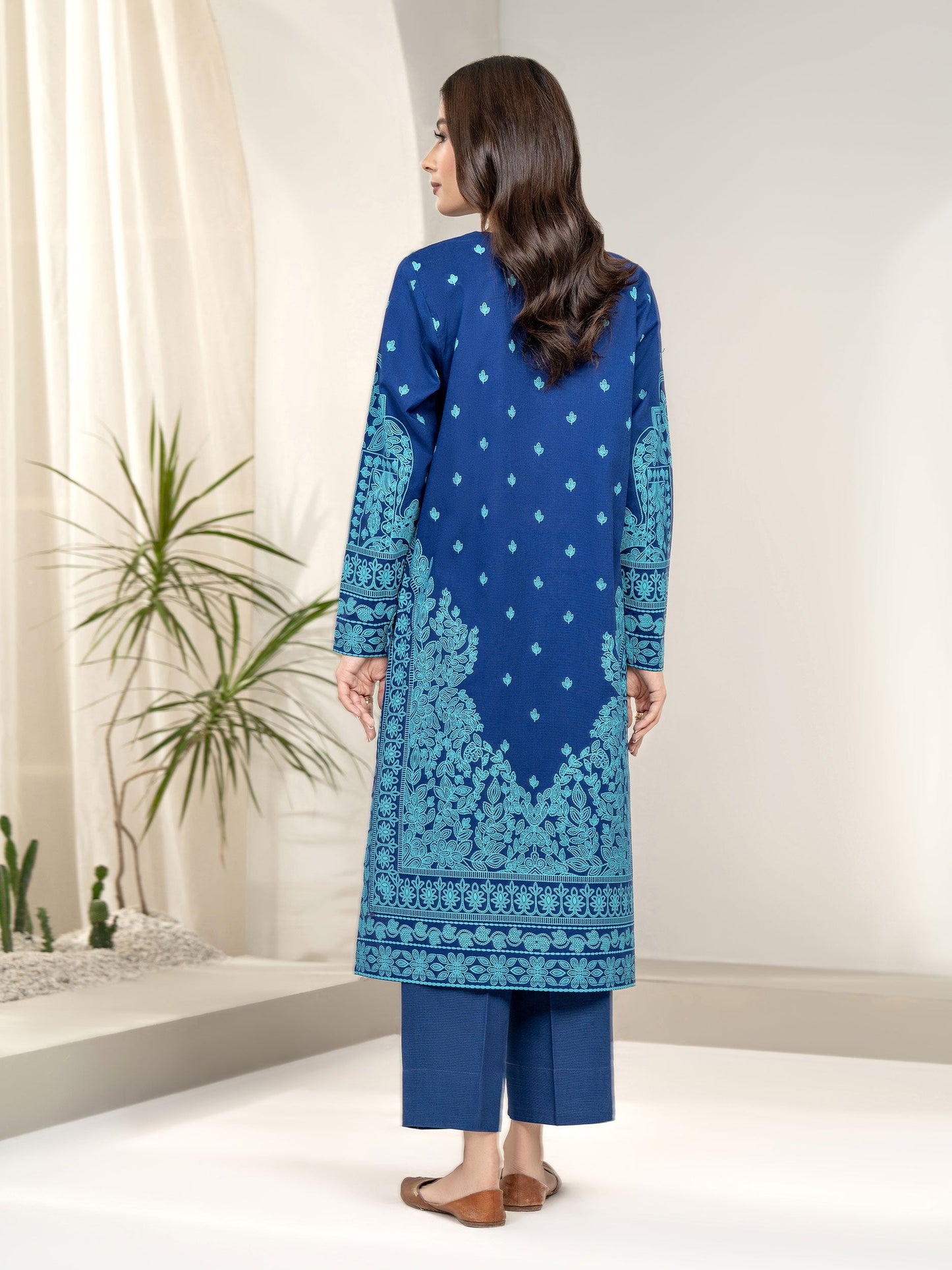 2 Piece Khaddar Suit-Embroidered(Unstitched)