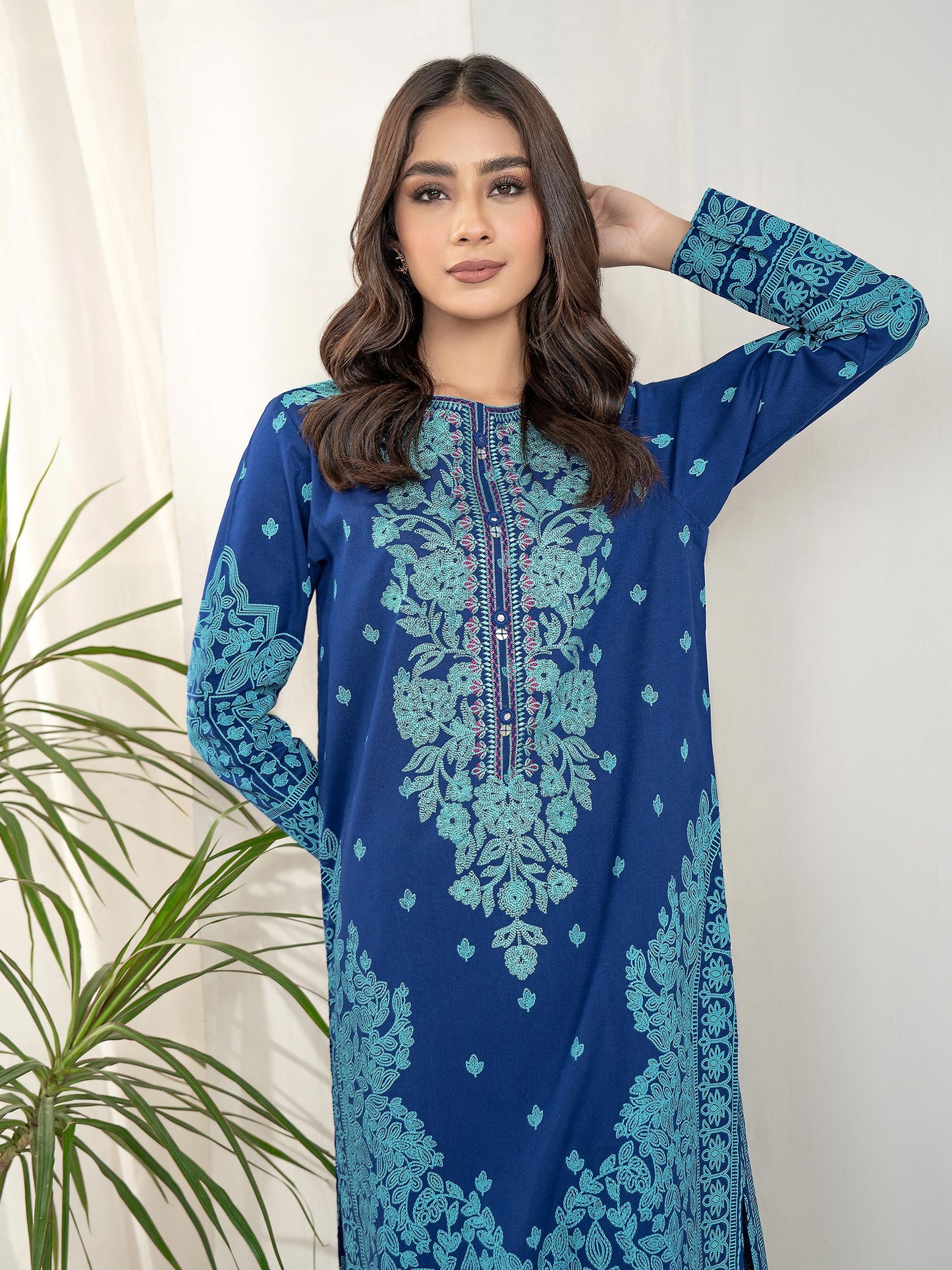 2 Piece Khaddar Suit-Embroidered(Unstitched)