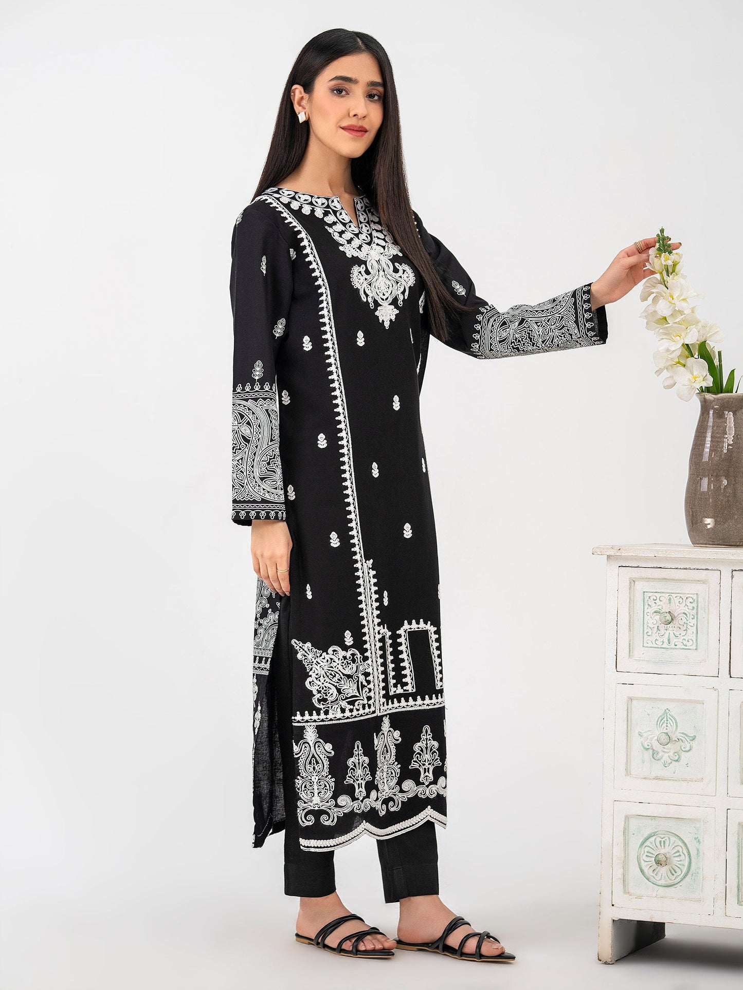Khaddar Shirt-Embroidered(Pret)