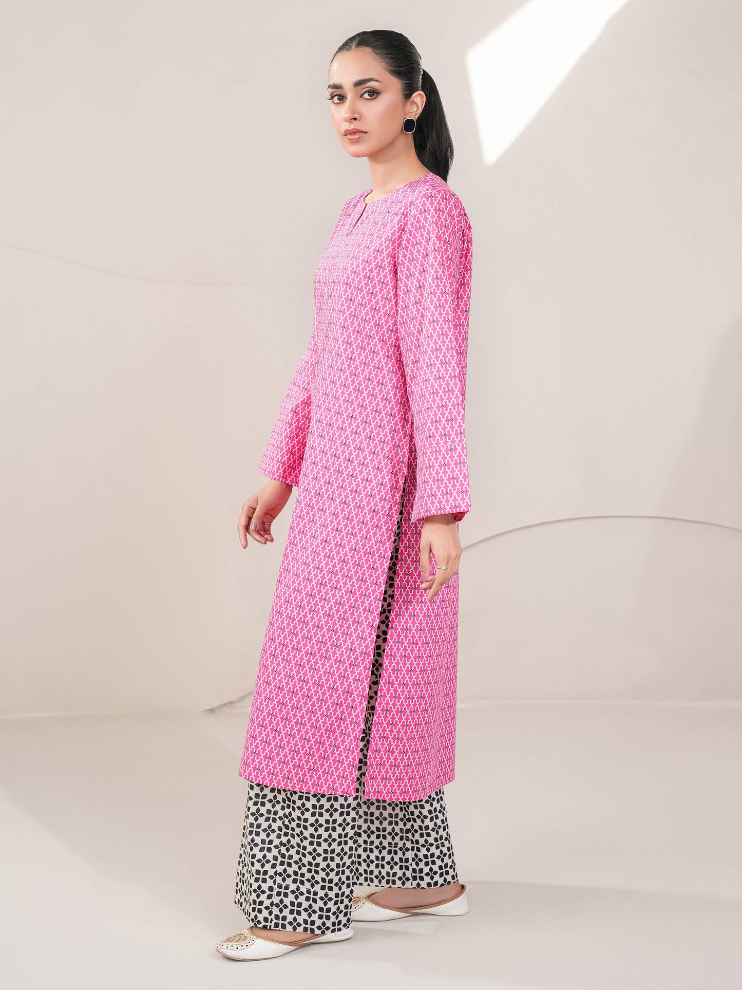 2 Piece Lawn Suit-Printed (Unstitched)