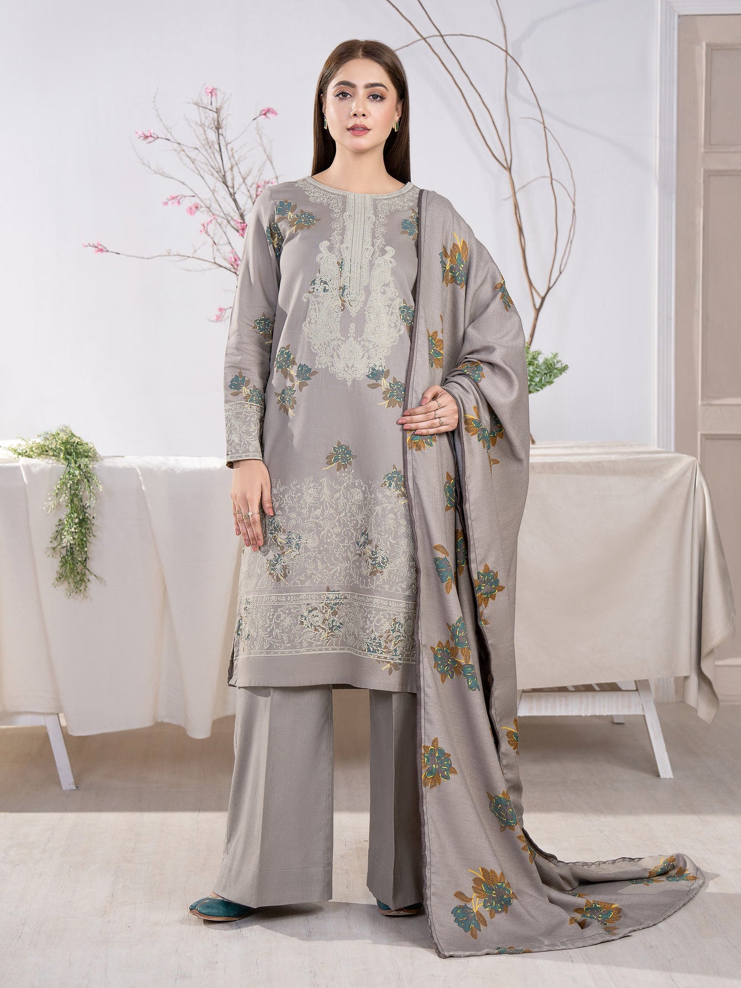 3 Piece Khaddar Suit-Emboss Print (Unstitched)