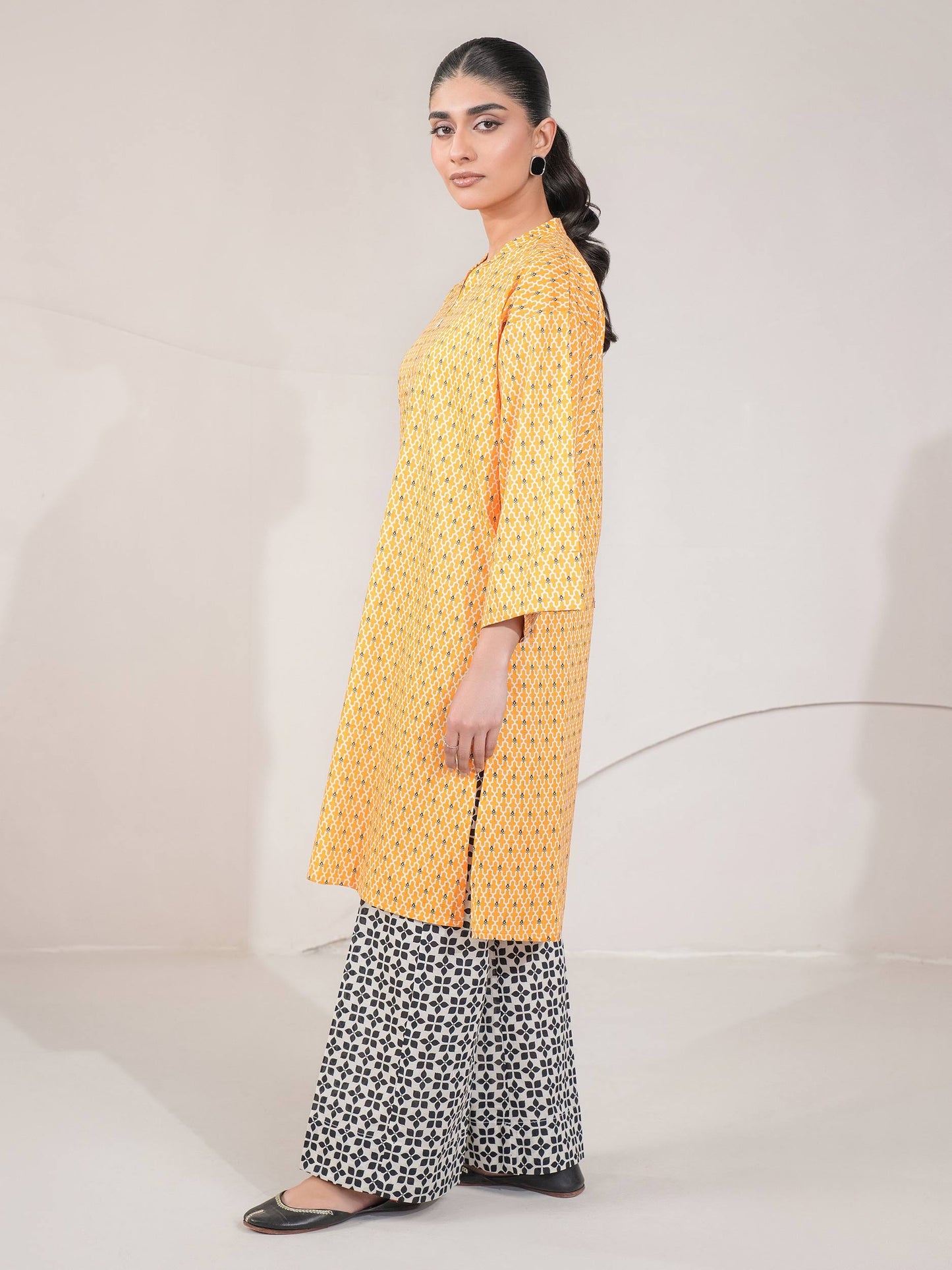 2 Piece Lawn Suit-Printed (Unstitched)