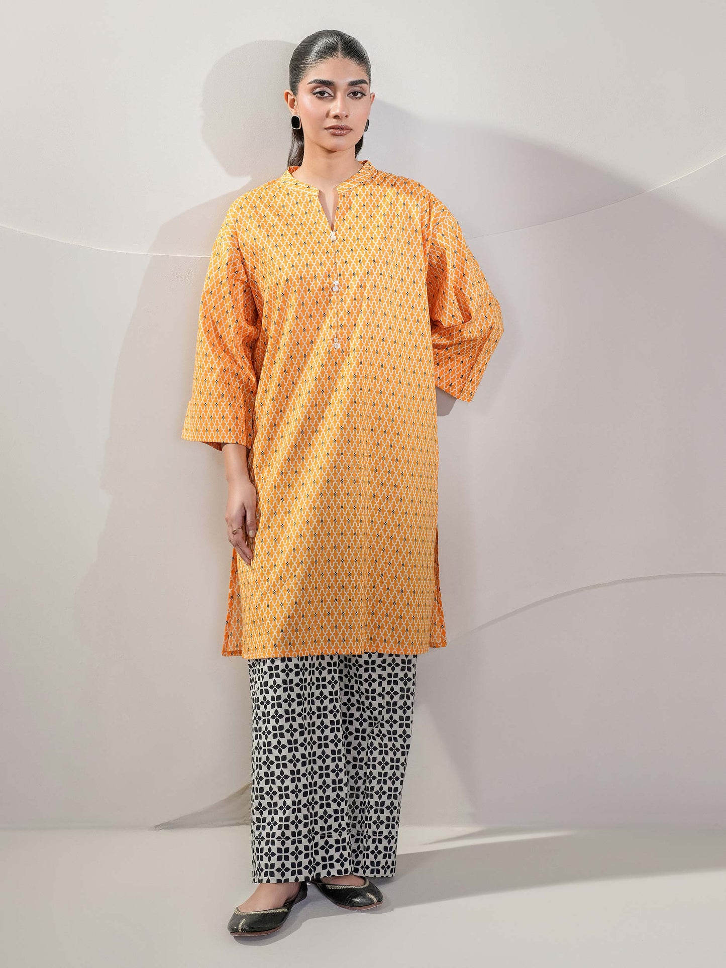 2 Piece Lawn Suit-Printed (Unstitched)