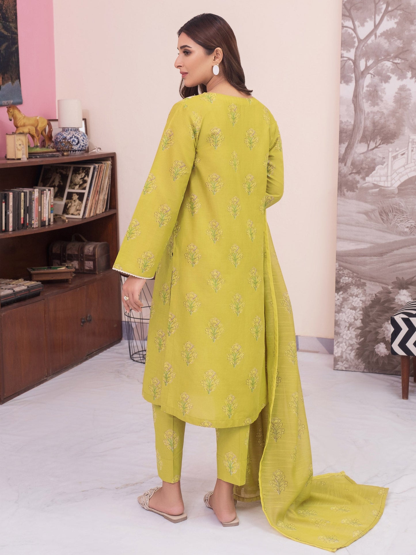 3 Piece Lawn Suit-Embroidered (Unstitched)