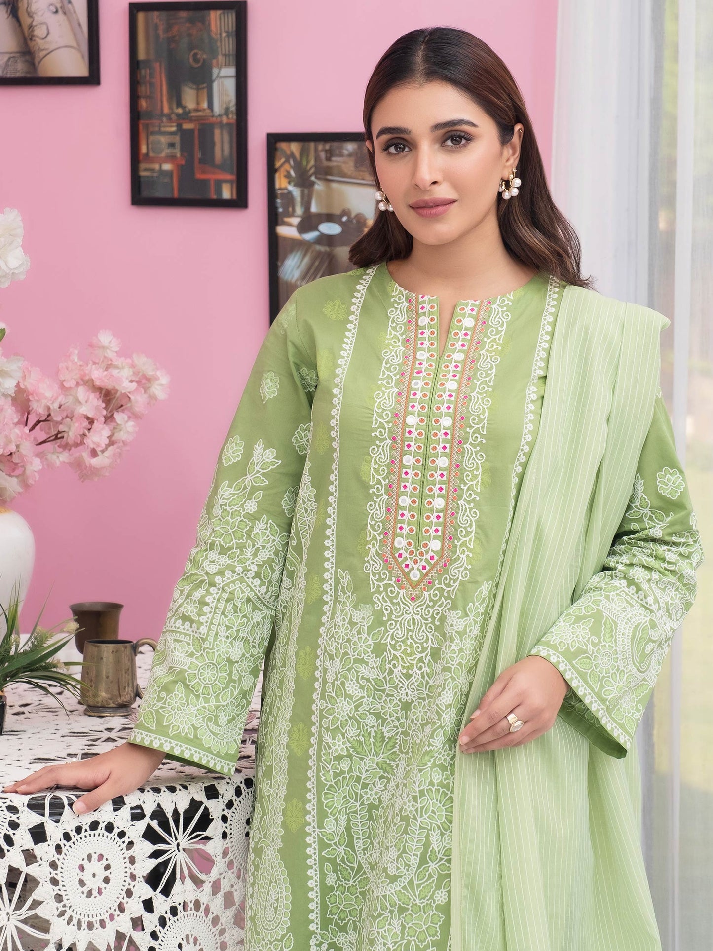 3 Piece Lawn Suit-Embroidered (Unstitched)