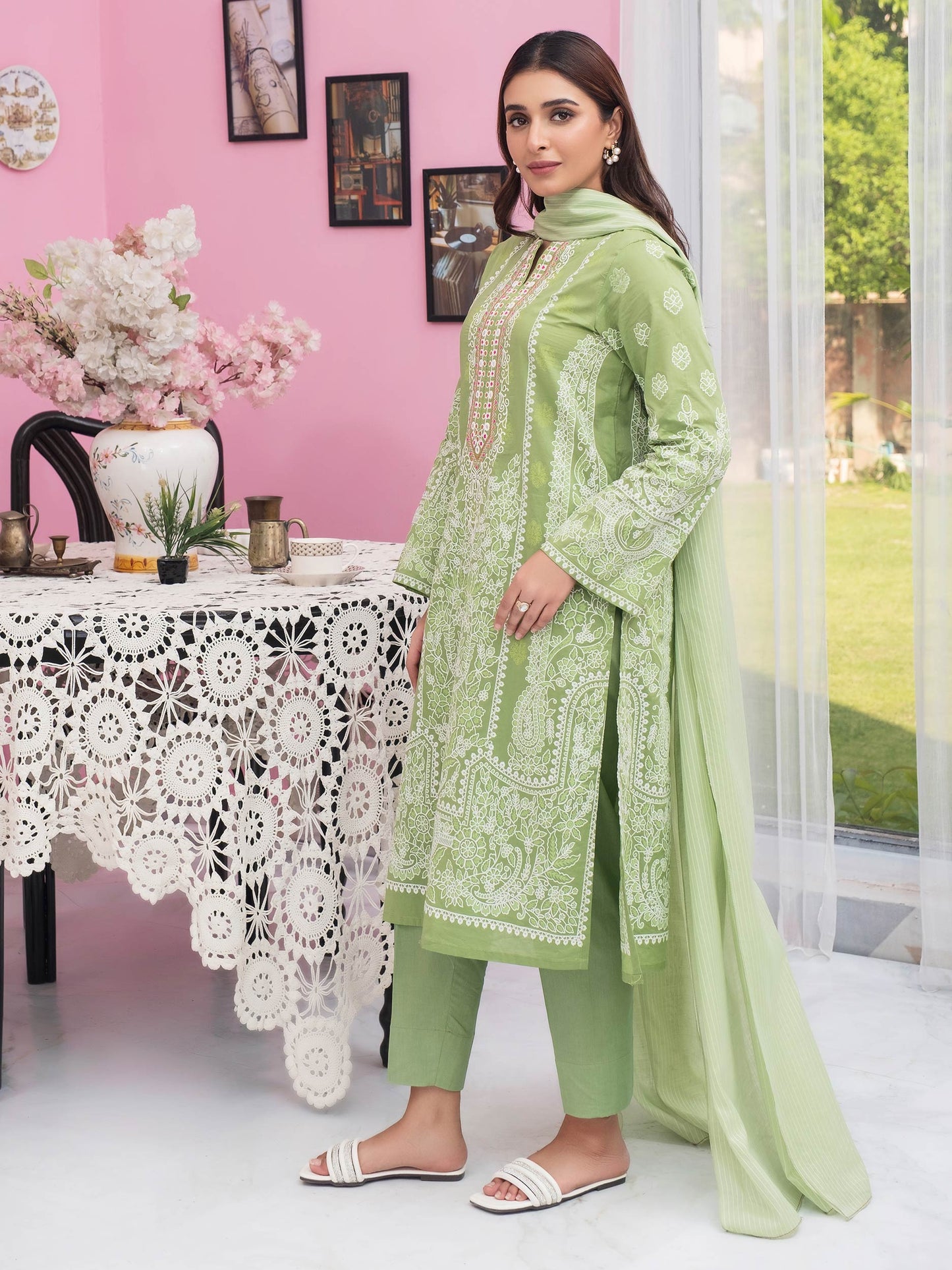 3 Piece Lawn Suit-Embroidered (Unstitched)