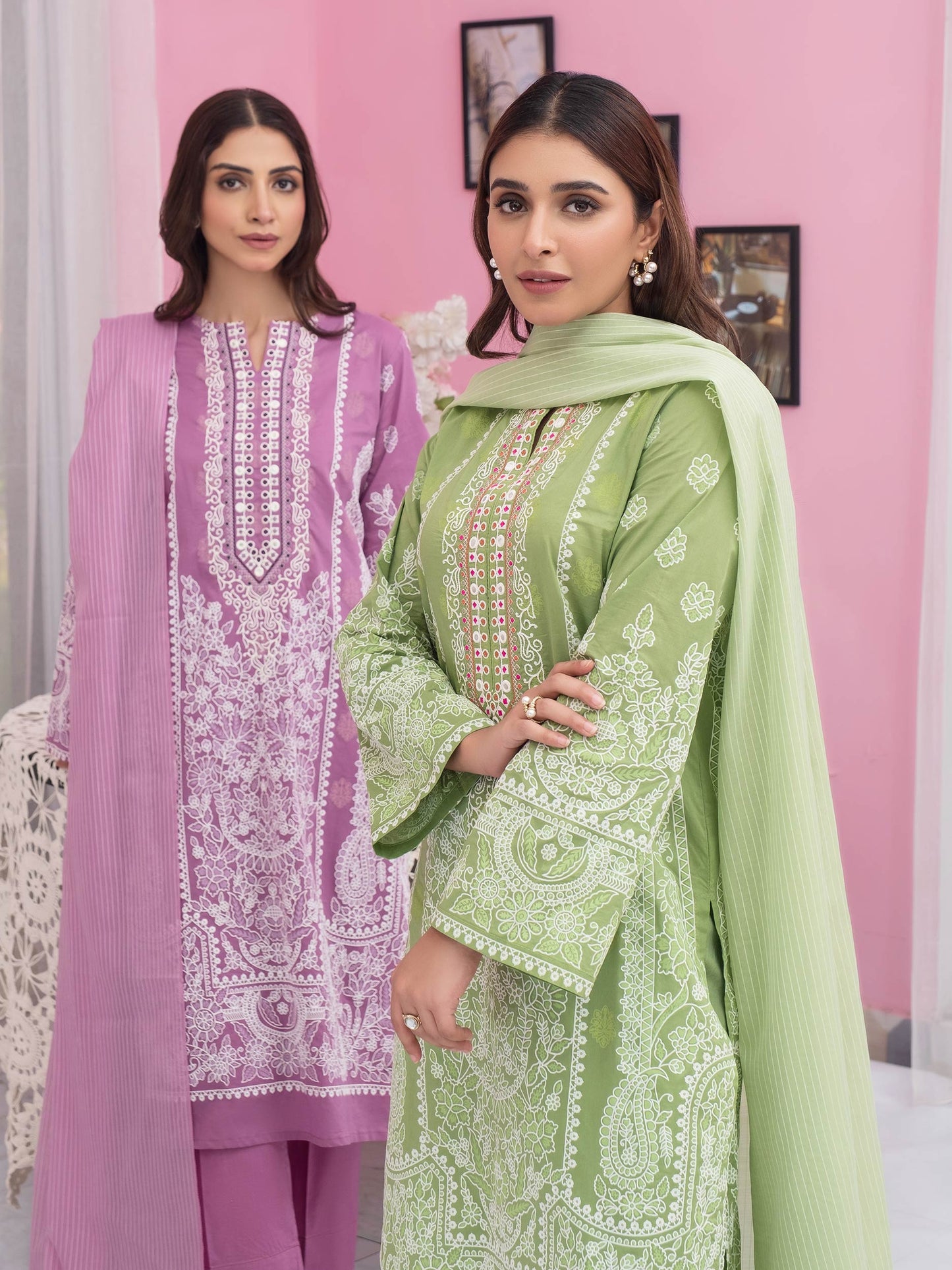 3 Piece Lawn Suit-Embroidered (Unstitched)