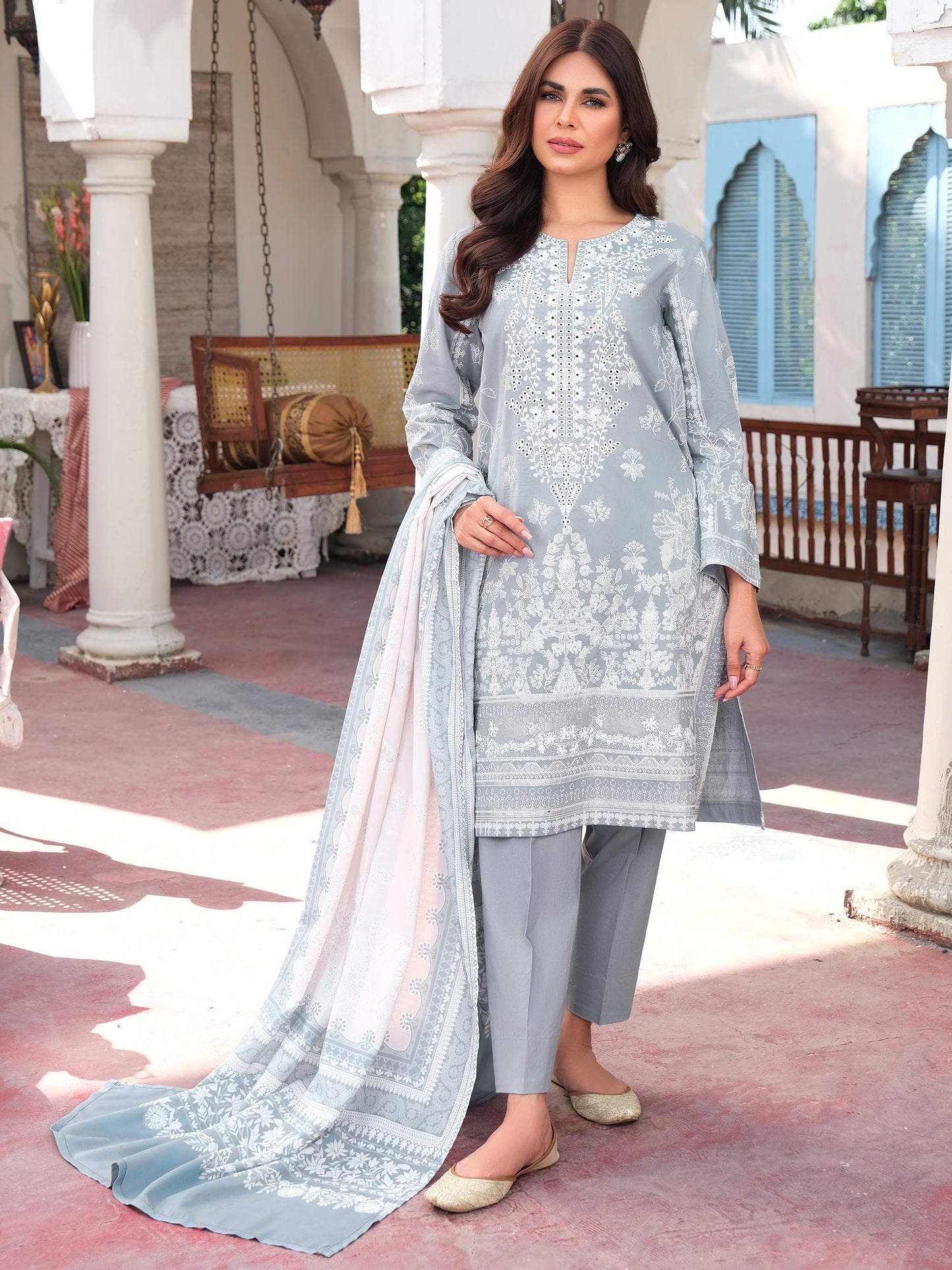 3 Piece Lawn Suit-Embroidered (Unstitched)