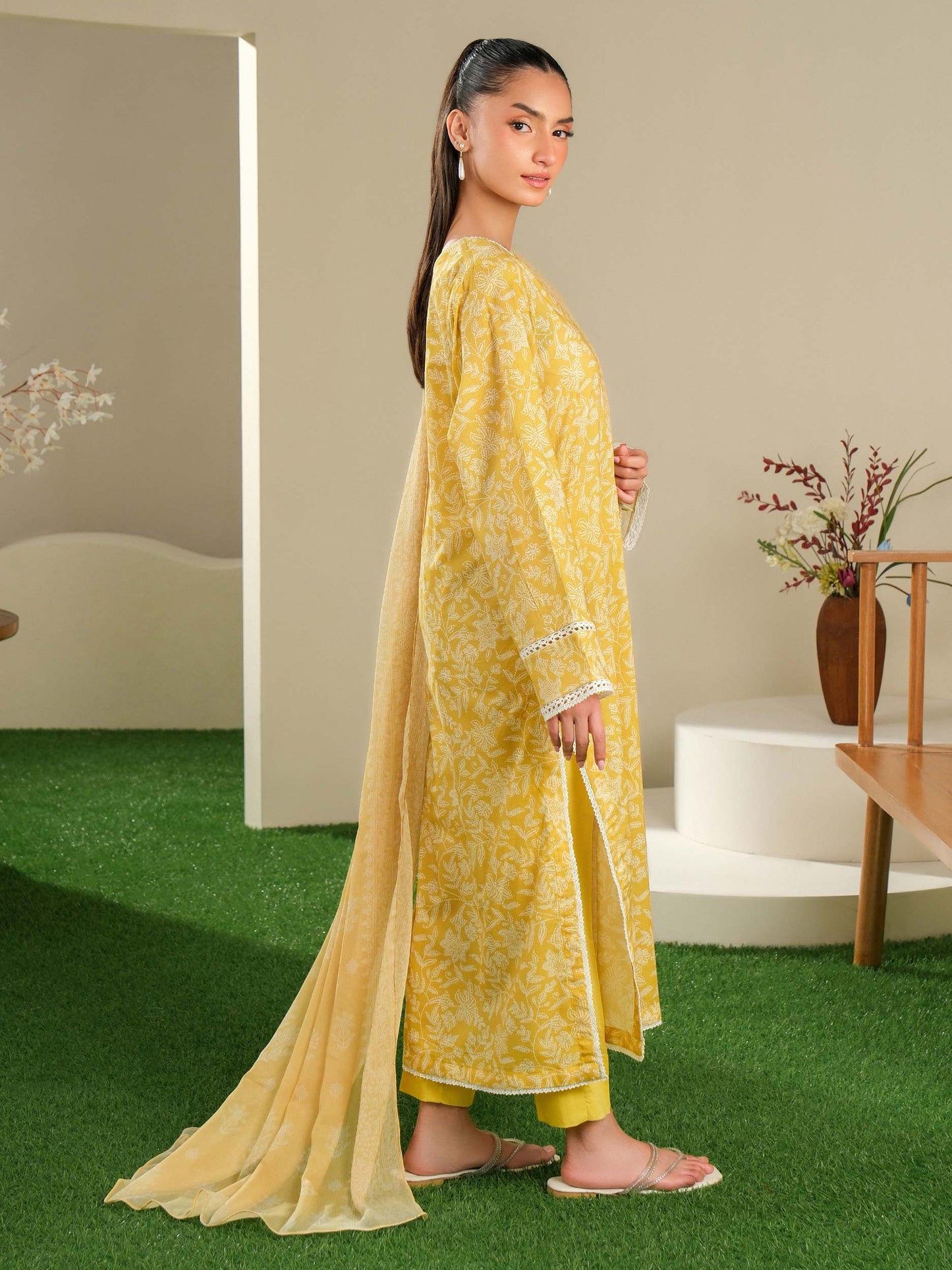 3 Piece Lawn Suit-Printed (Unstitched)
