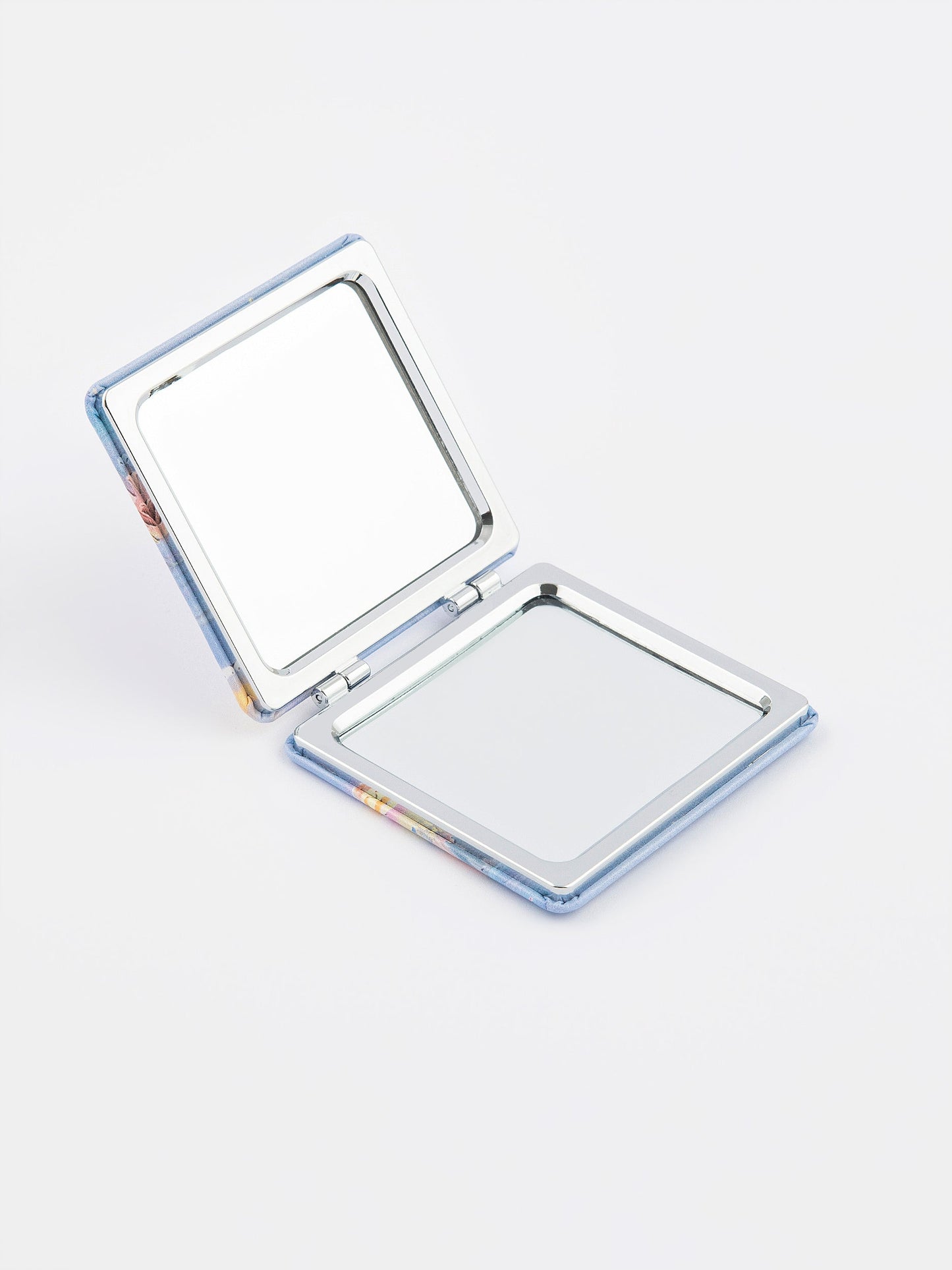 Abstract Compact Mirror