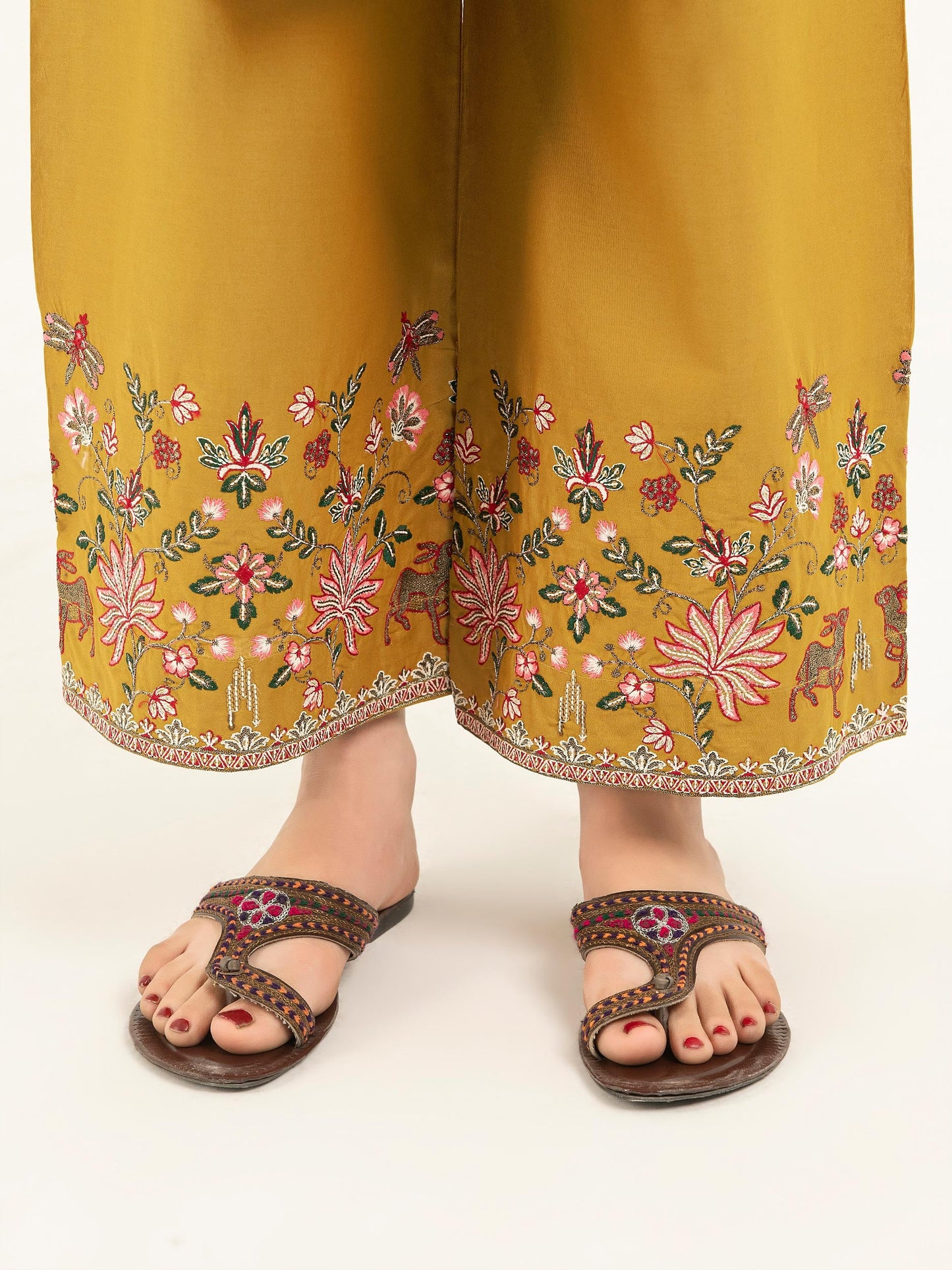 2 Piece Cambric Suit-Embroidered (Pret)