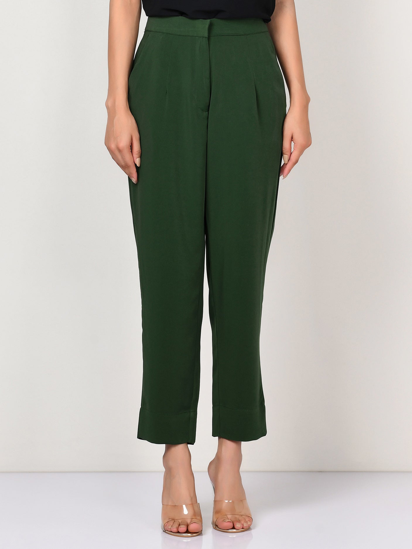 Pocketed Grip Trouser