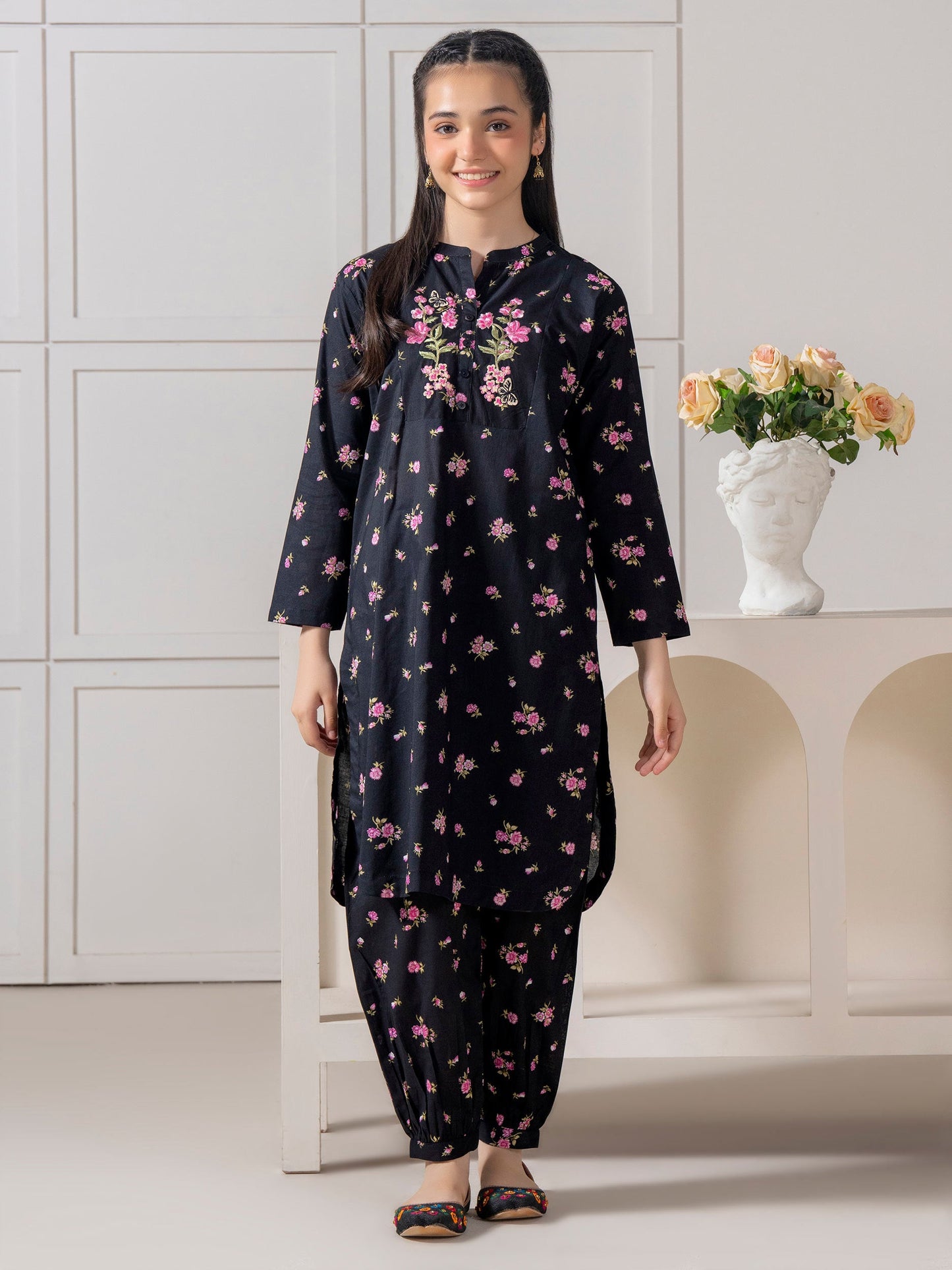 2 Piece Lawn Suit-Embroidered