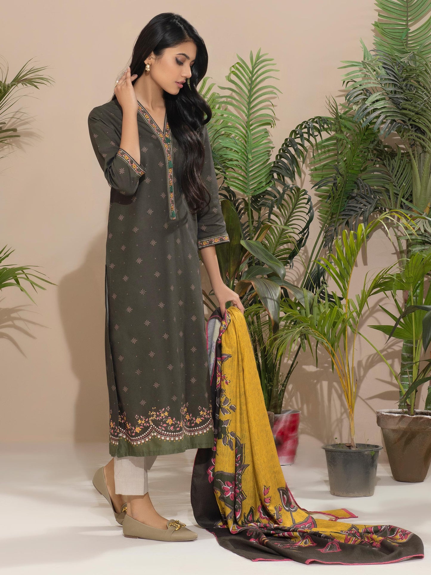 2 Piece Khaddar Suit-Printed (Unstitched)