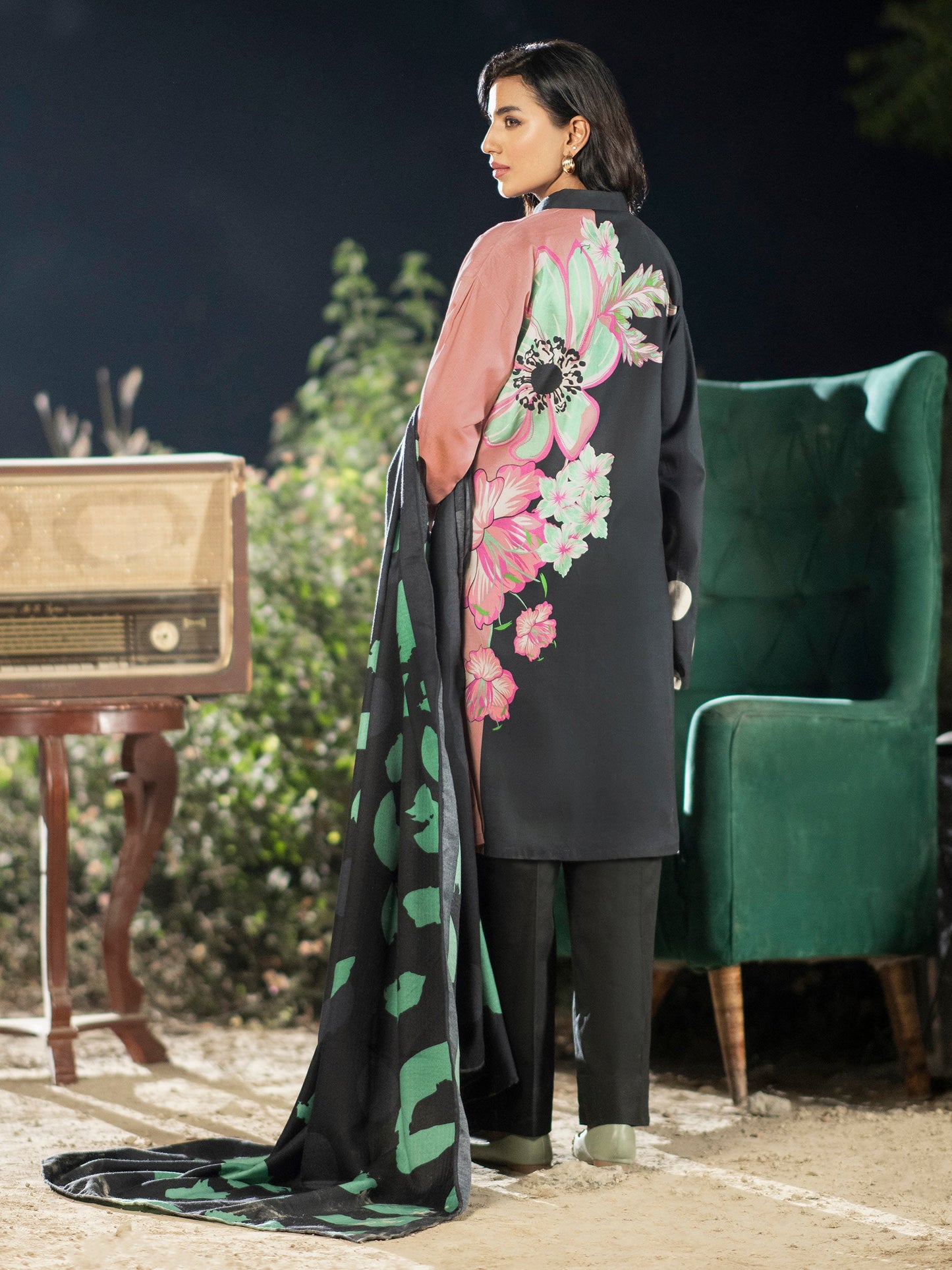 3 Piece Khaddar Suit-Printed (Unstitched)