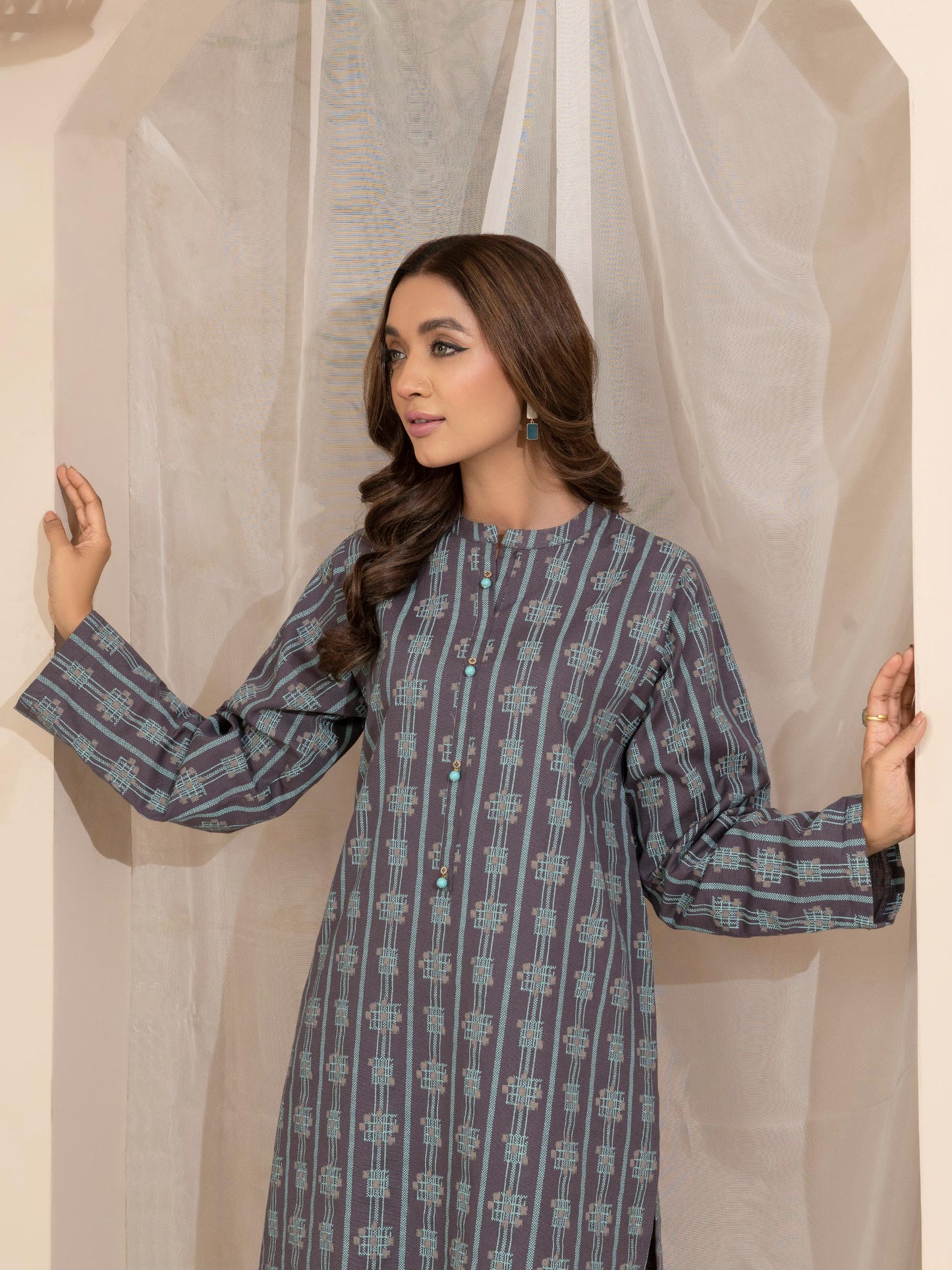 2 Piece Slub Khaddar Suit -Printed (Unstitched)