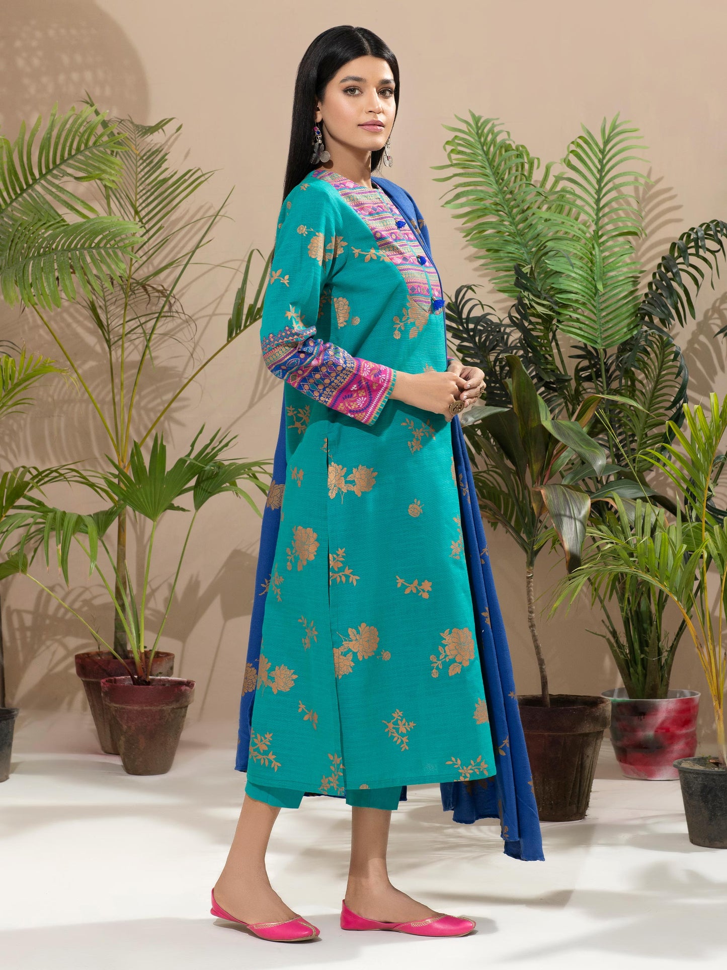 3 Piece Khaddar Suit-Pasted (Unstitched)
