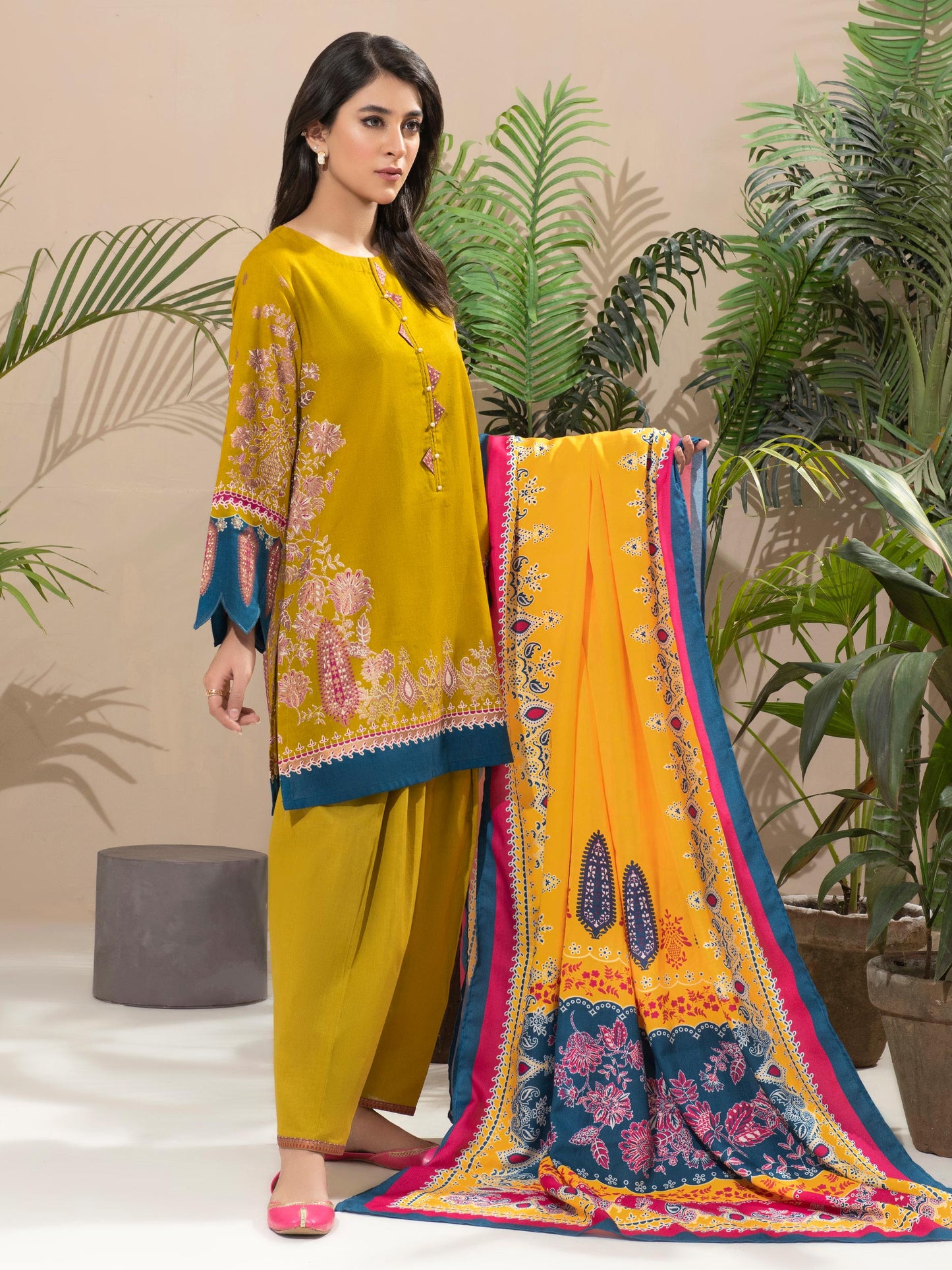 3 Piece Khaddar Suit-Pasted (Unstitched)
